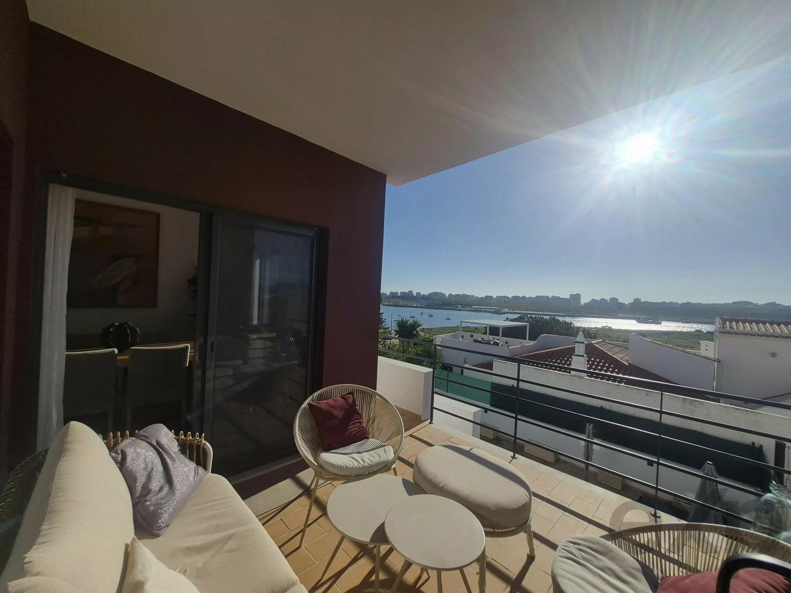 Semi-detached house with independent Apartment & rooftop – Exceptional panoramic view
