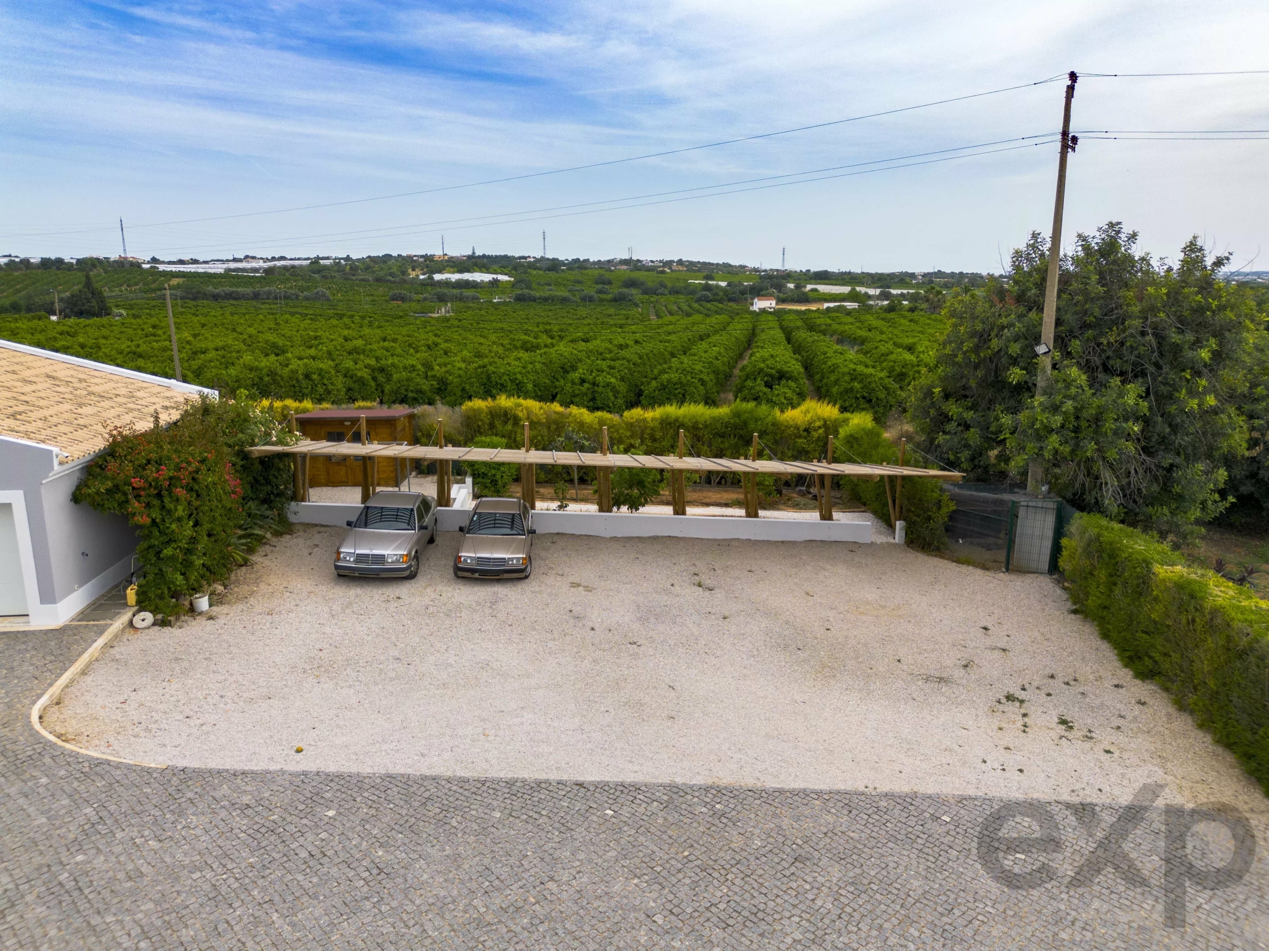 Luxury Single-Story Villa | 250 m² | 4 Bedrooms + Office | Private Pool | 2+ hectares | Vale da Rosa, Estoi, Faro