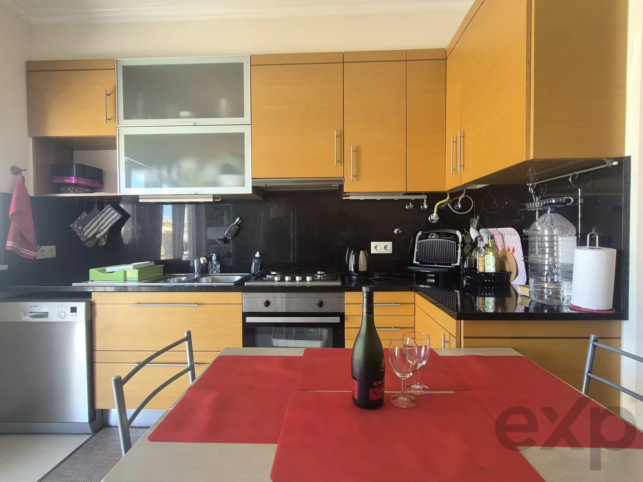 3 Bedroom Apartment, duple garage, Ferragudo area.