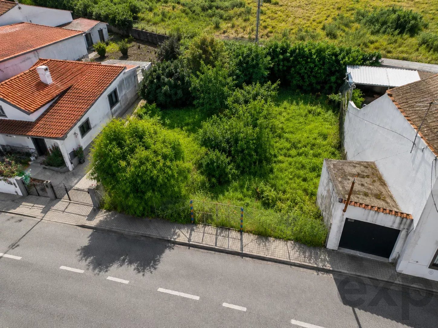 Urban Lot with Approved Project for 2 Semi-detached Houses | Luz de Tavira