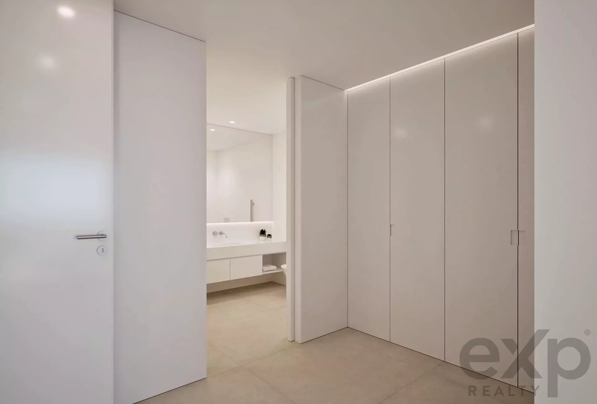 Brand New 4-Bed Ocean View Villa With Pool In Spectacular Location