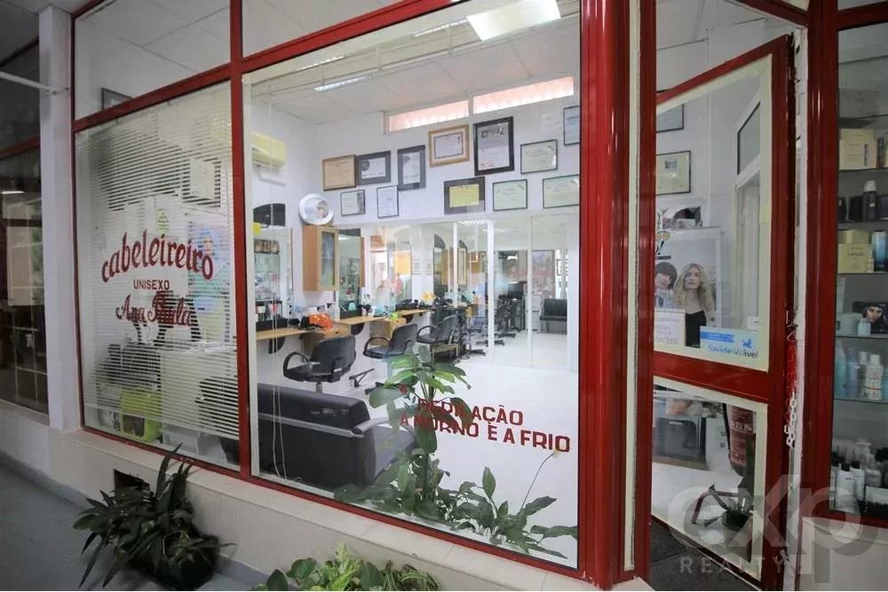 Store for sale in Cabanas shopping center