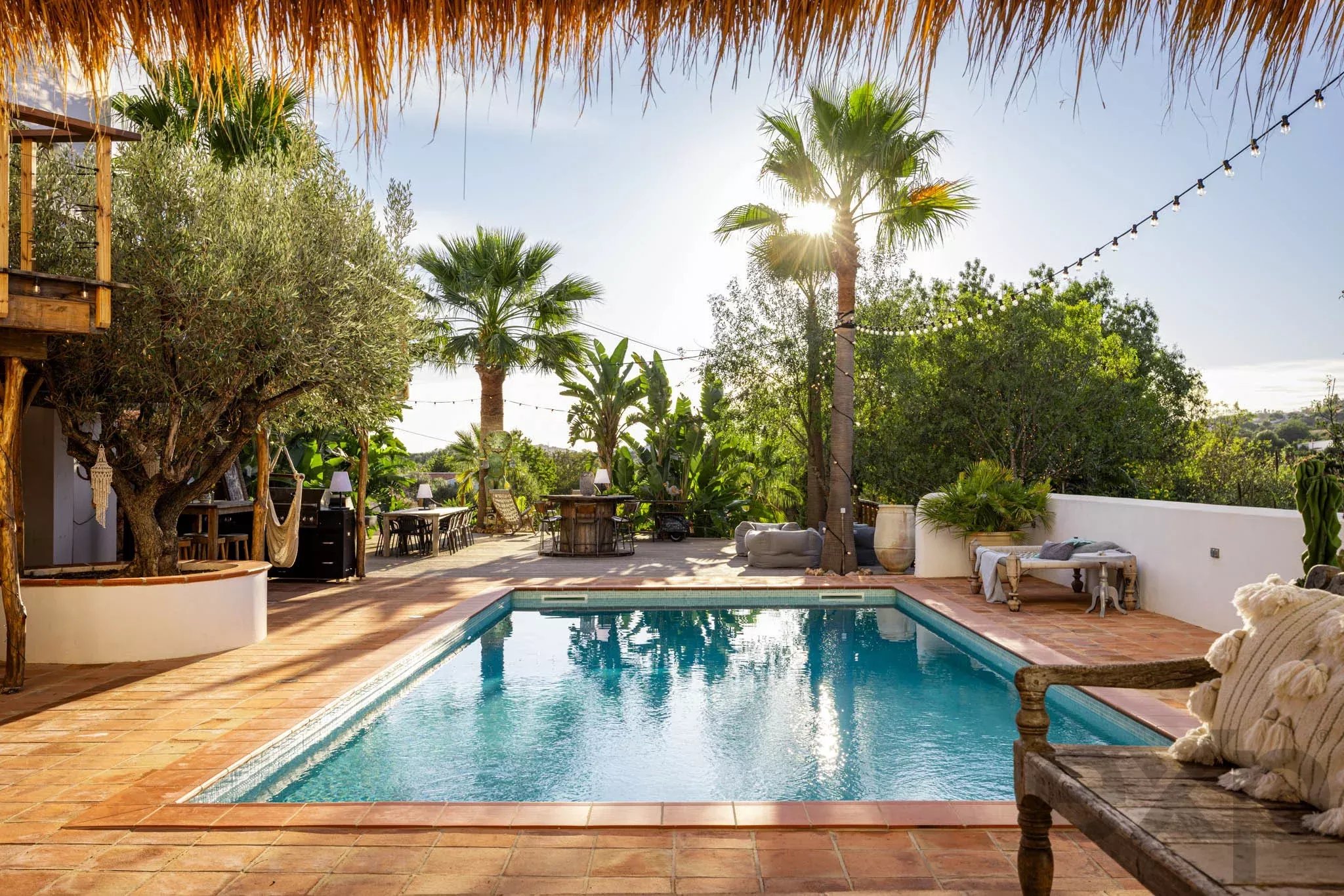 Rare Riverfront Estate with AL Licence: Turnkey 8-Suite Retreat Near Silves