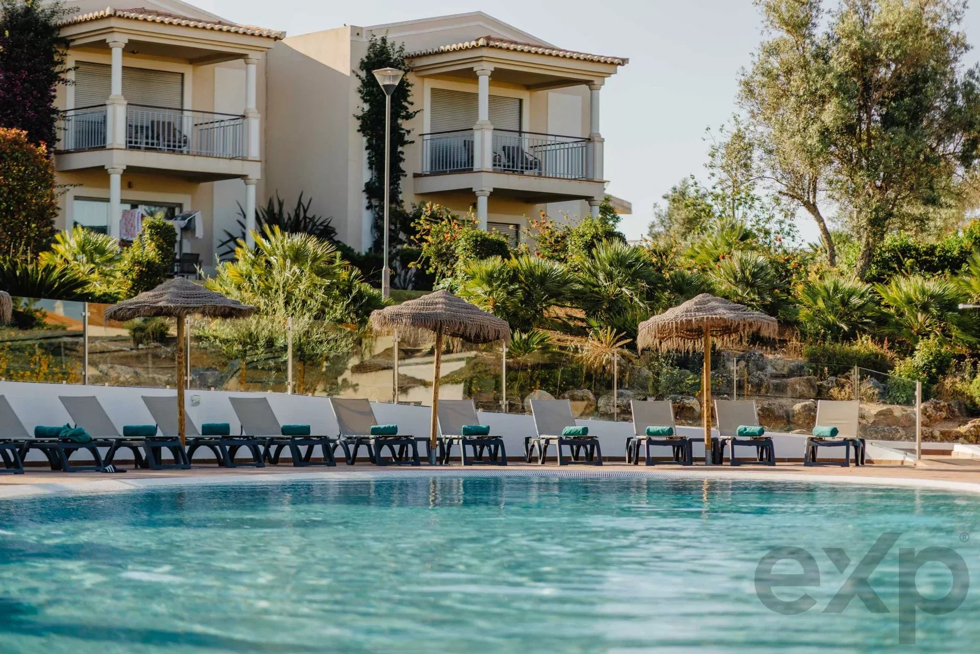 Modern 2-Bedroom Duplex in Village Resort, Carvoeiro – Algarve