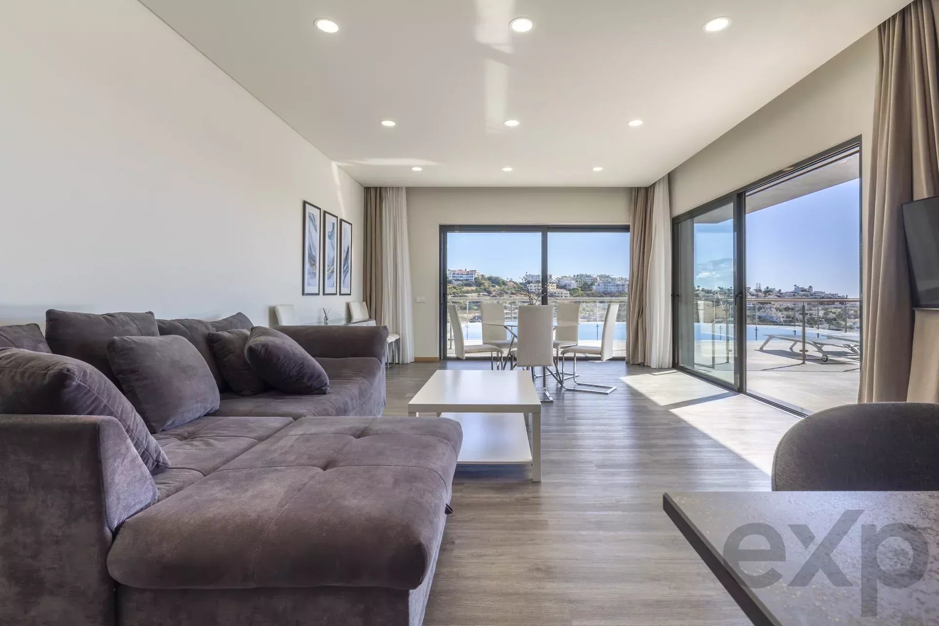 Wohnung mit 3 Schlafzimmern und Meerblick in Albufeira
