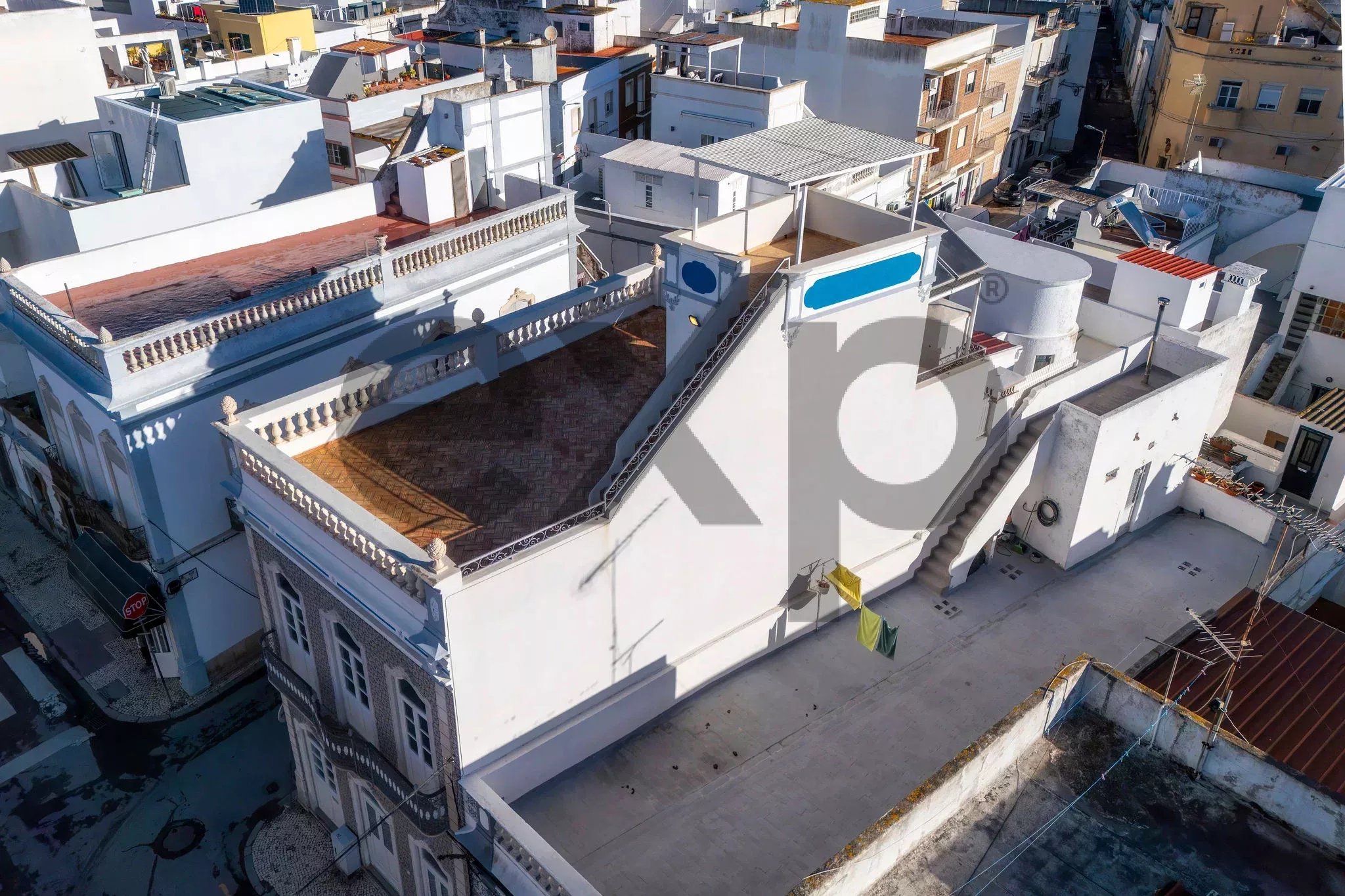 Stunning Large Townhouse in the Heart of Olhão