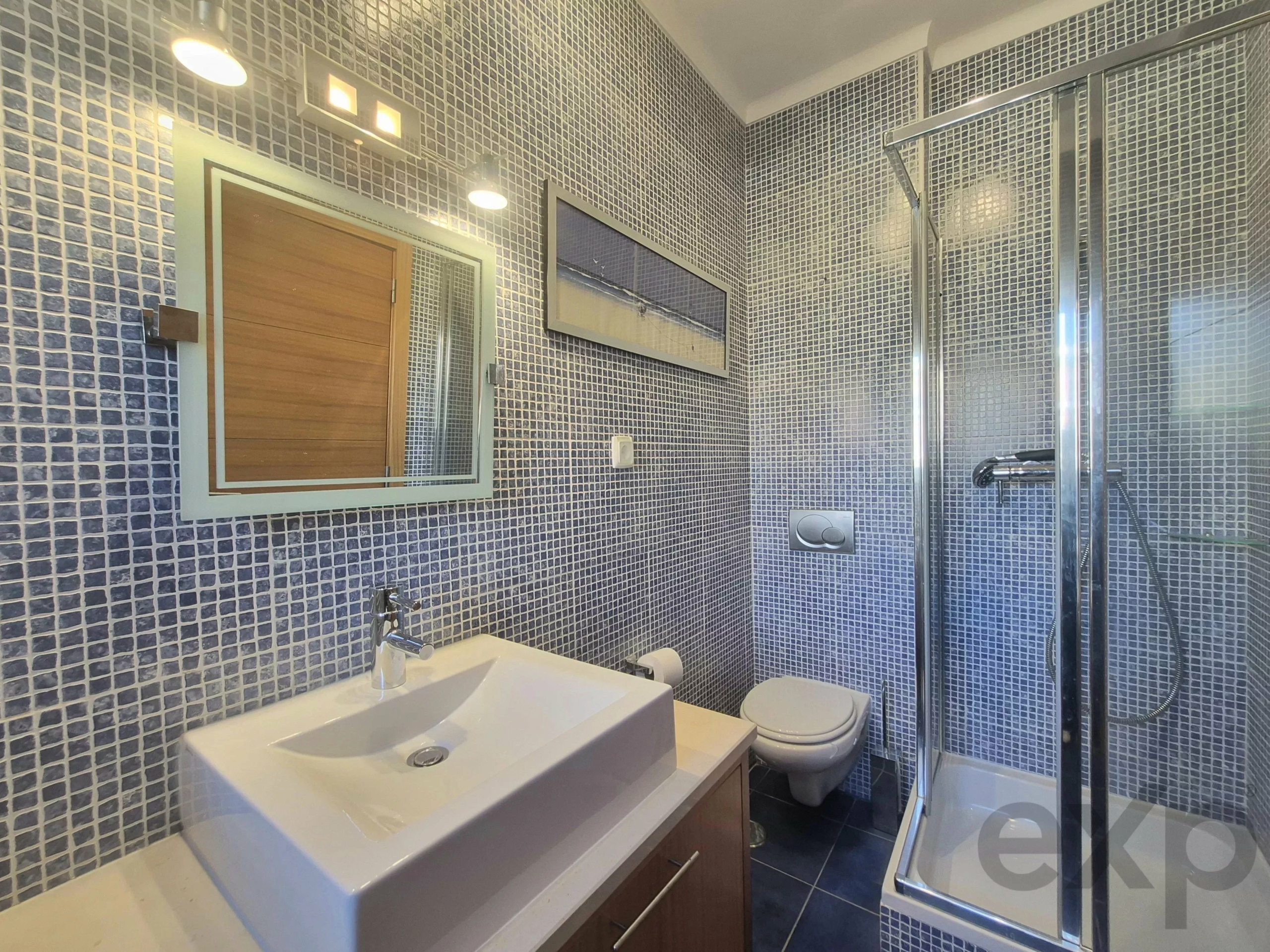 Semi-detached house with independent Apartment & rooftop – Exceptional panoramic view