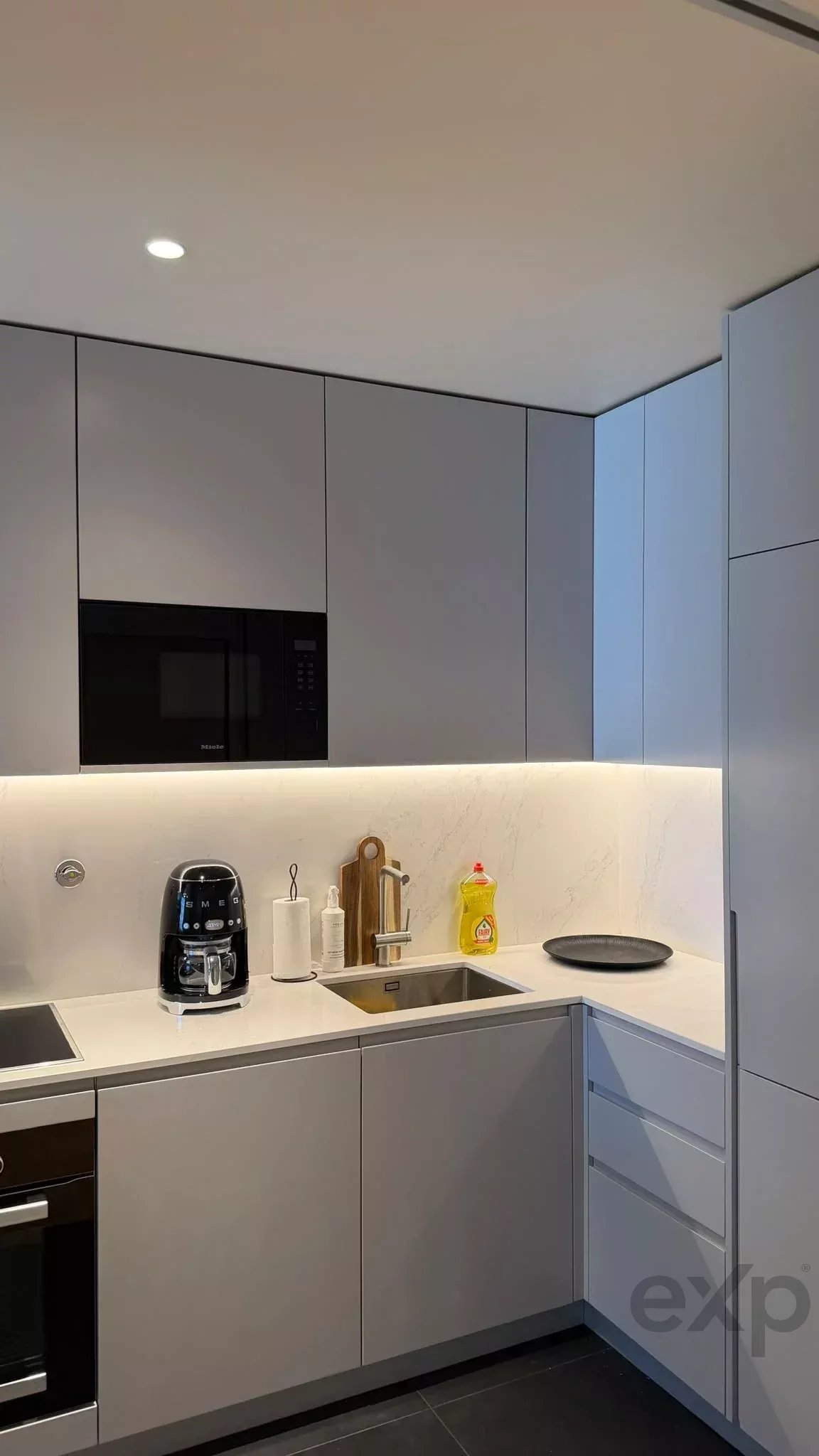 Viver de Luxo Frente ao Mar no Horizon Ocean Gardens: Apartamento T1 Novo em Quarteira