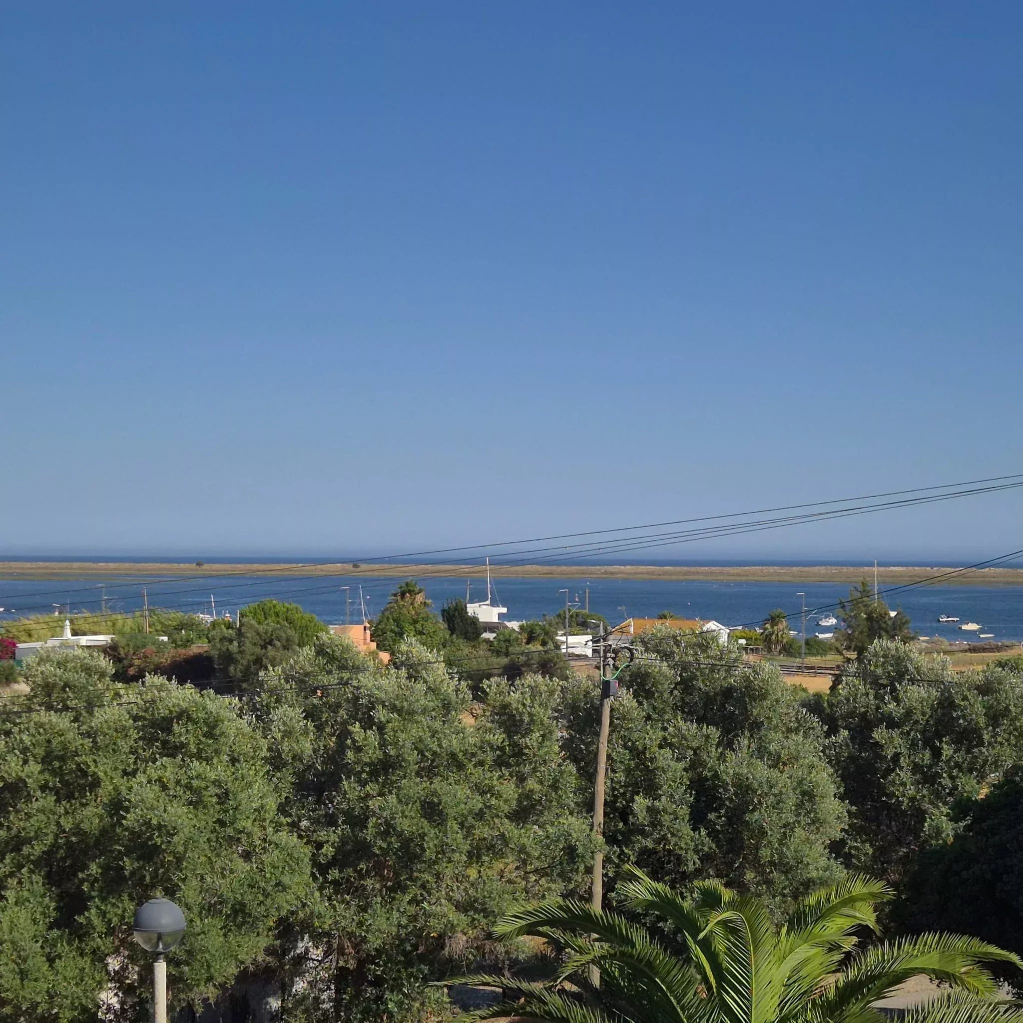 Apartamento T1+1 com Vista para a Ria Formosa