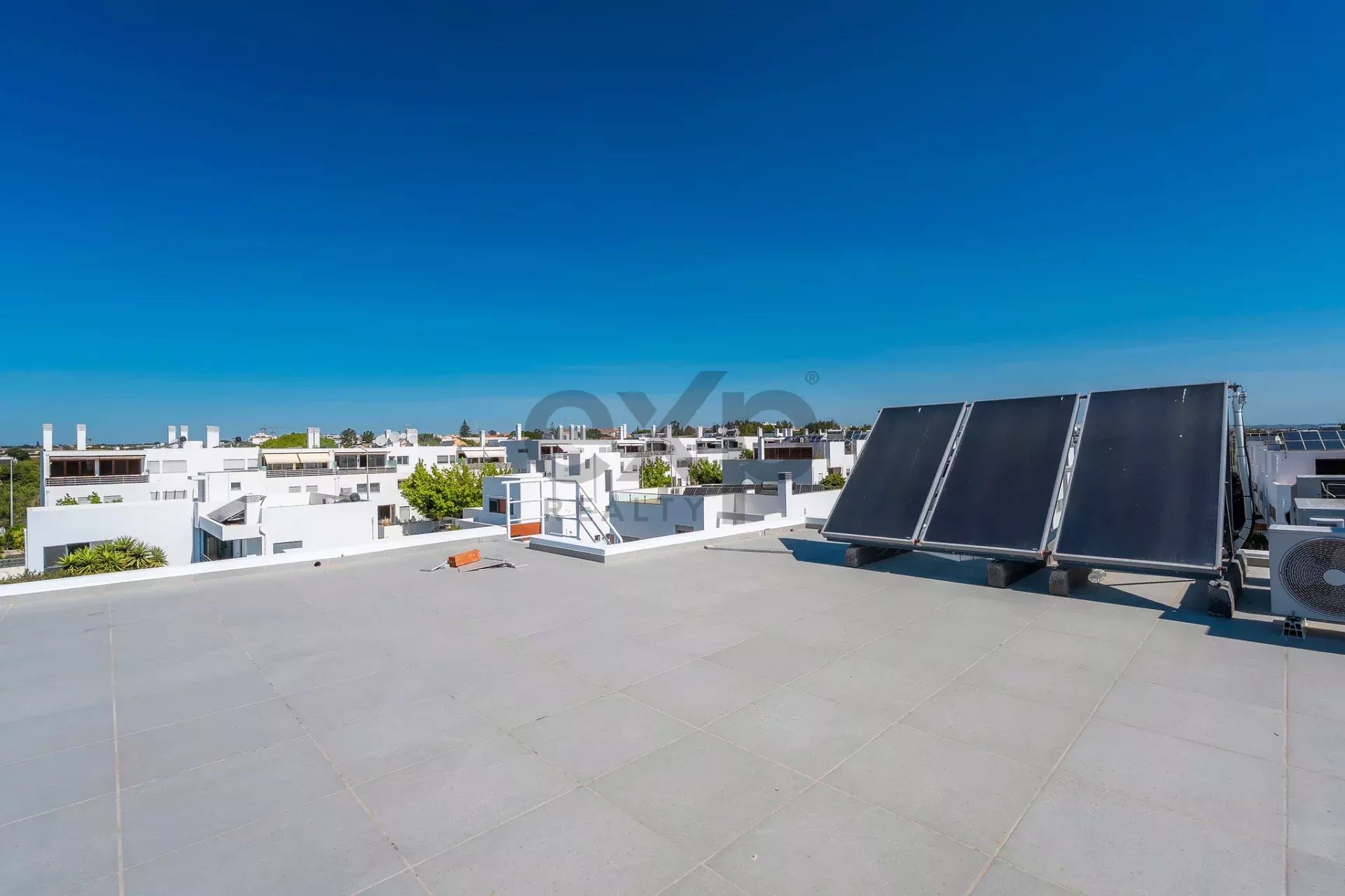 Contemporary Newly Built T6 Villa by Tavira Waterfront