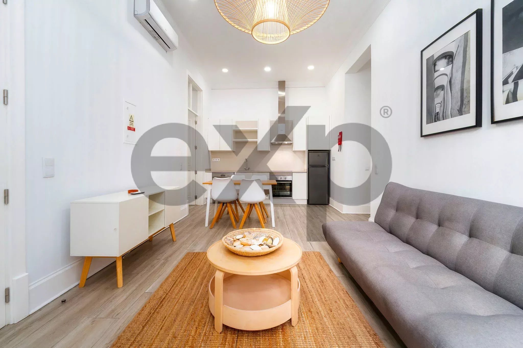 Stunning Large Townhouse in the Heart of Olhão