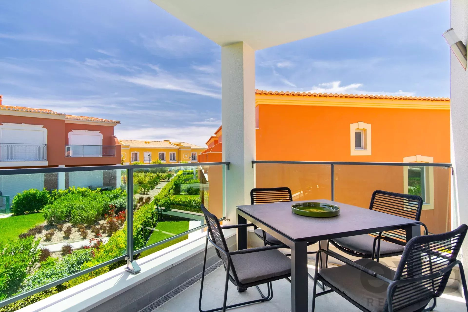 T2 moderno num resort de golfe e spa perto de Lagos