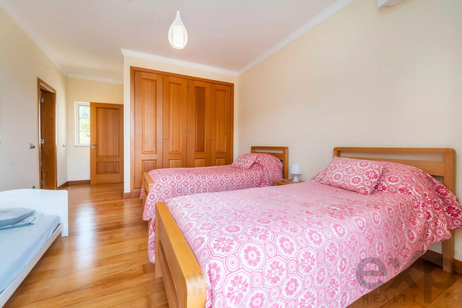 Four bedroom villa with open views and pool in São Bras de Alportel, Algarve
