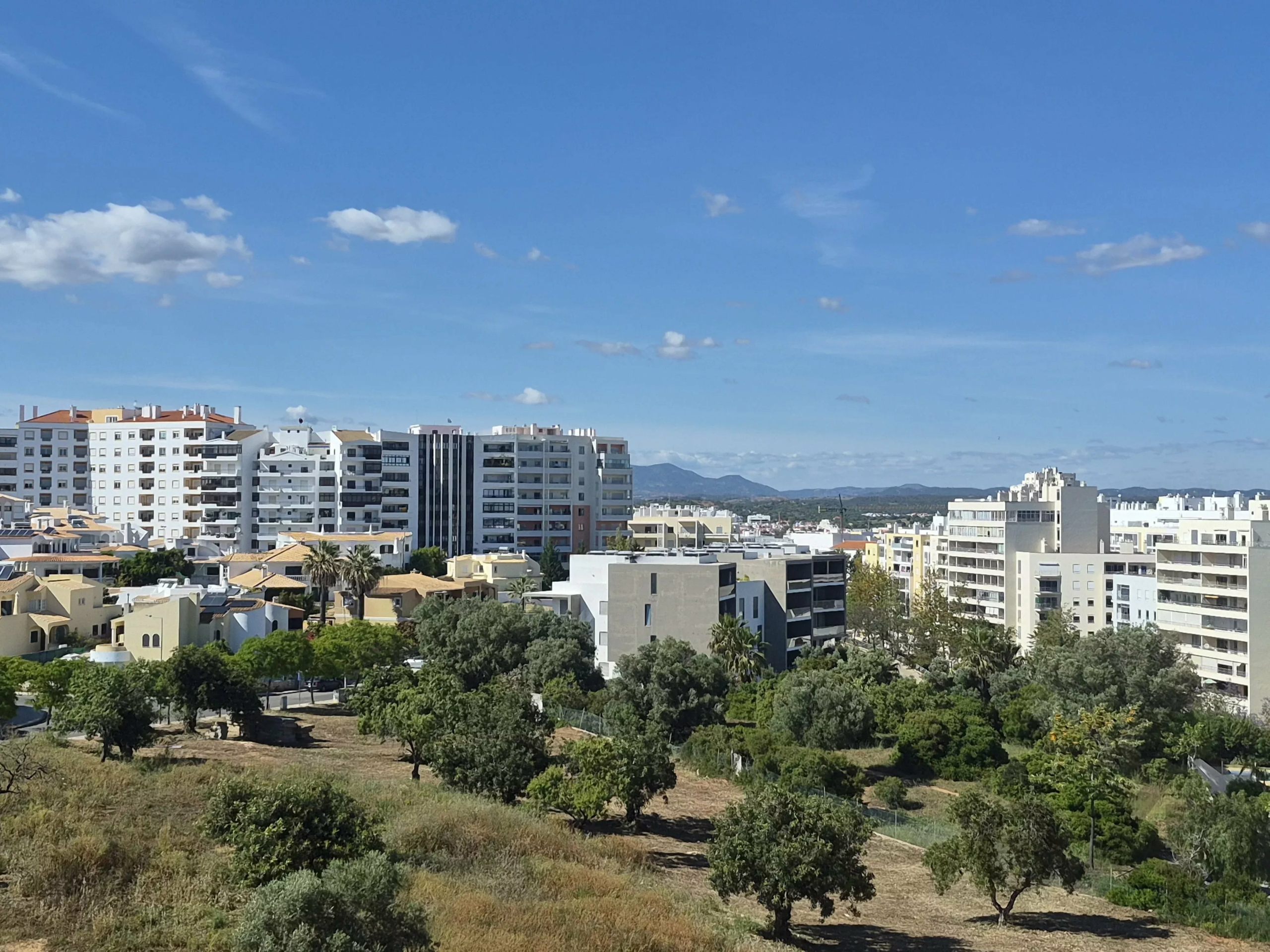 T1 Rénové, Praia da Rocha, avec Parking