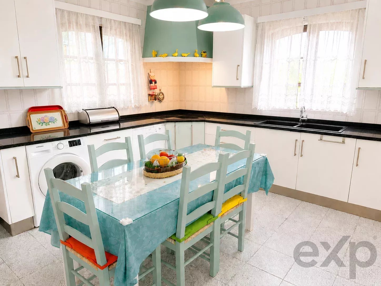 5-Bedroom House, Altura