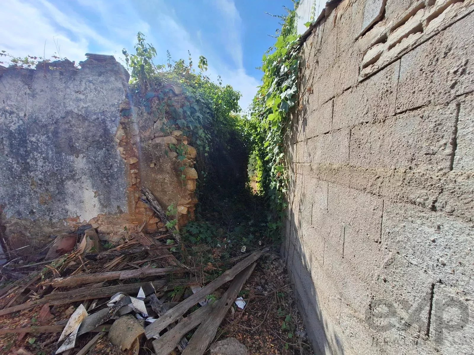 Terreno urbano para construção