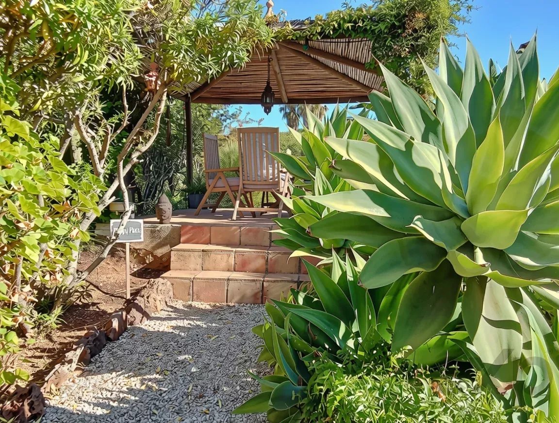 Exclusive property with five independent units and investment potential