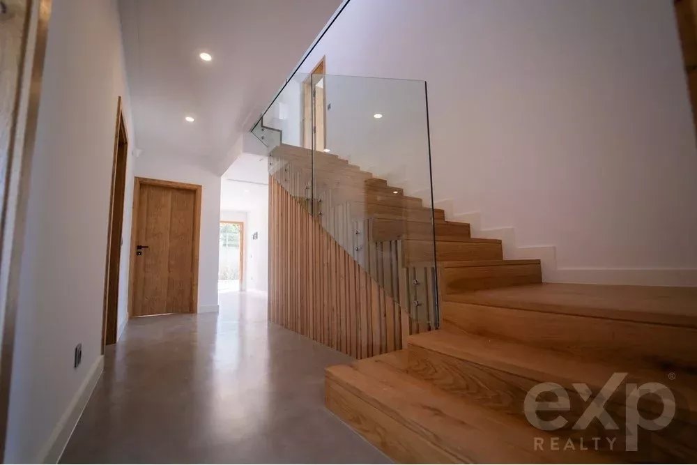 5 Bedroom Villa in Fonte Santa – Quarteira