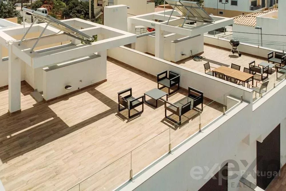 Contemporary 3-Bedroom Townhouse with Private Pool & Sea Views | Fuseta, Algarve