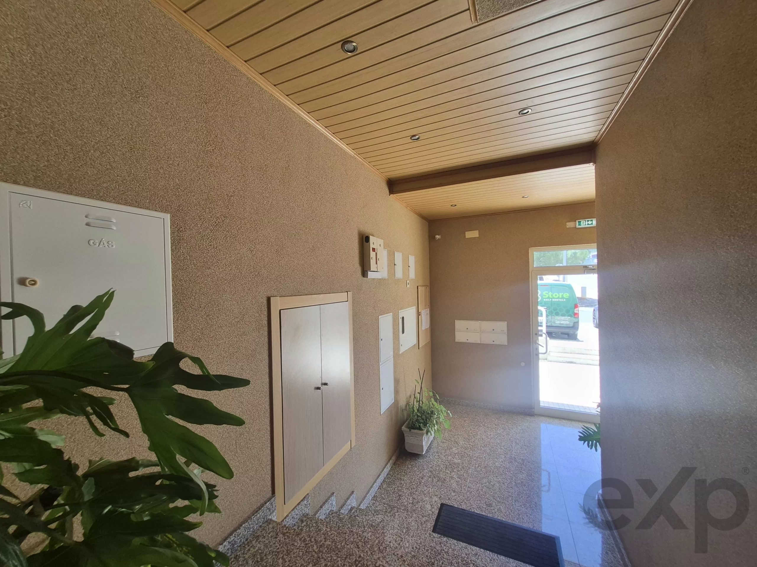 3 Bedroom Apartment, duple garage, Ferragudo area.