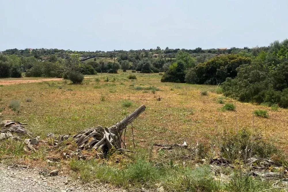 Mixed Rustic/Urban land with ruins for sale in Distrito-Faro