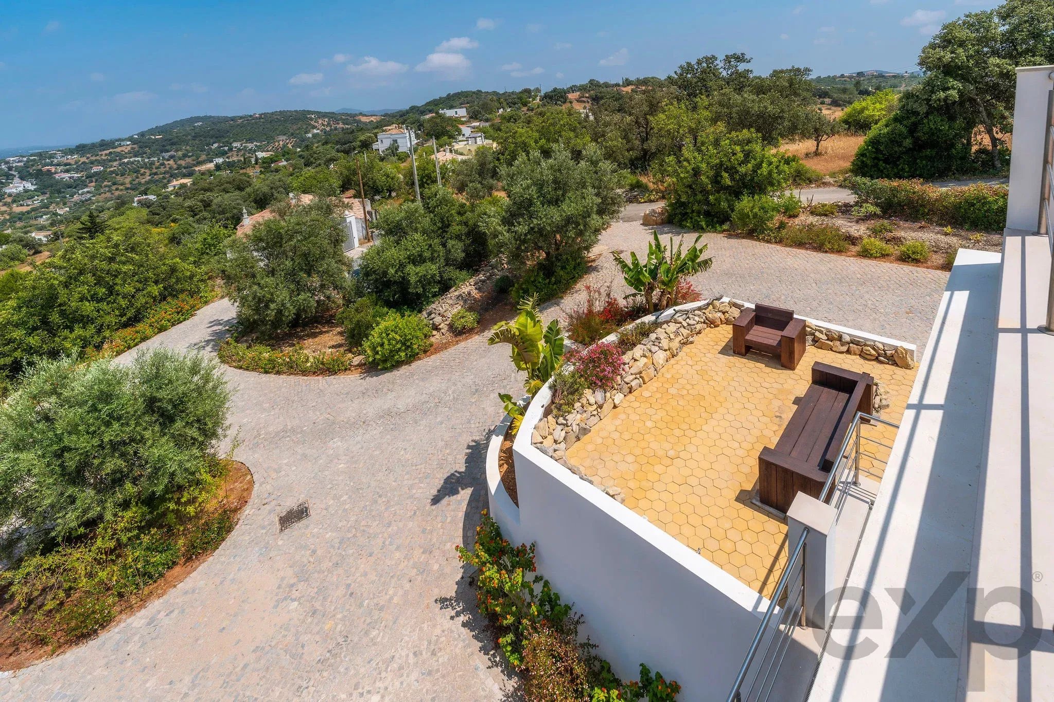 T3 Villa with magnificent views, close to São Bras de Alportel, Loule and Faro