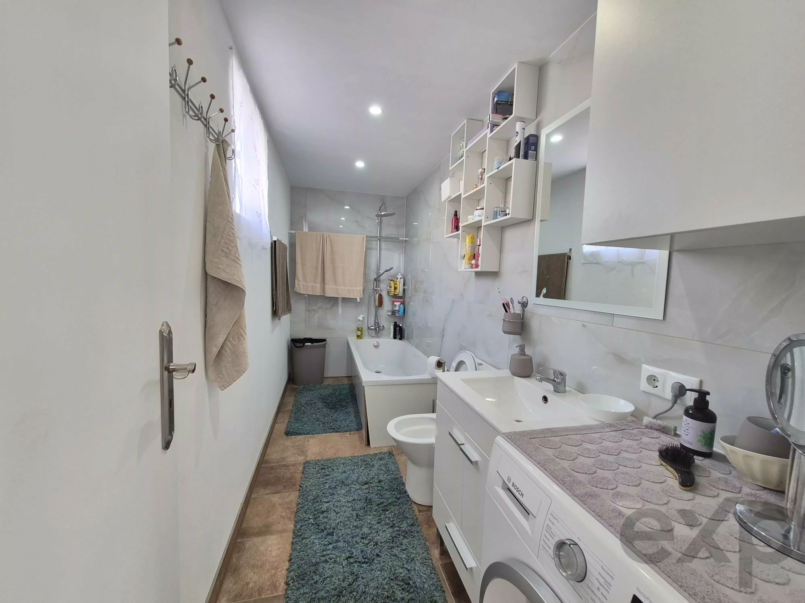 Renovated farmhouse ideally located in the middle of nature.