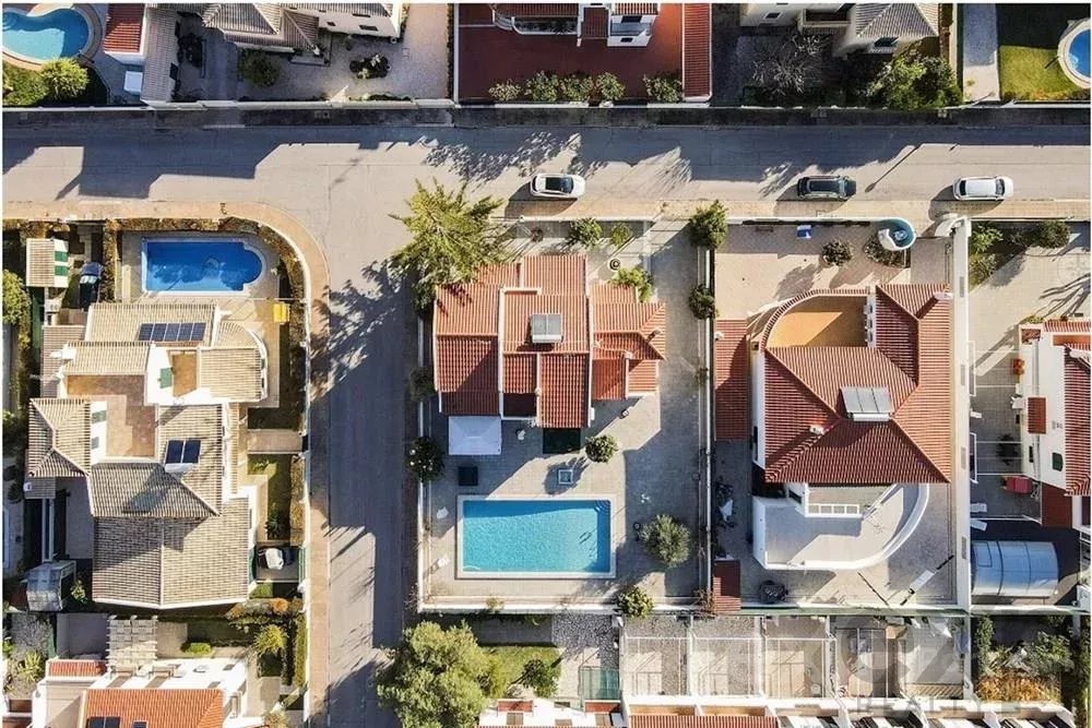 Moradia independente T5 com grande piscina em Altura, Tavira, Portugal