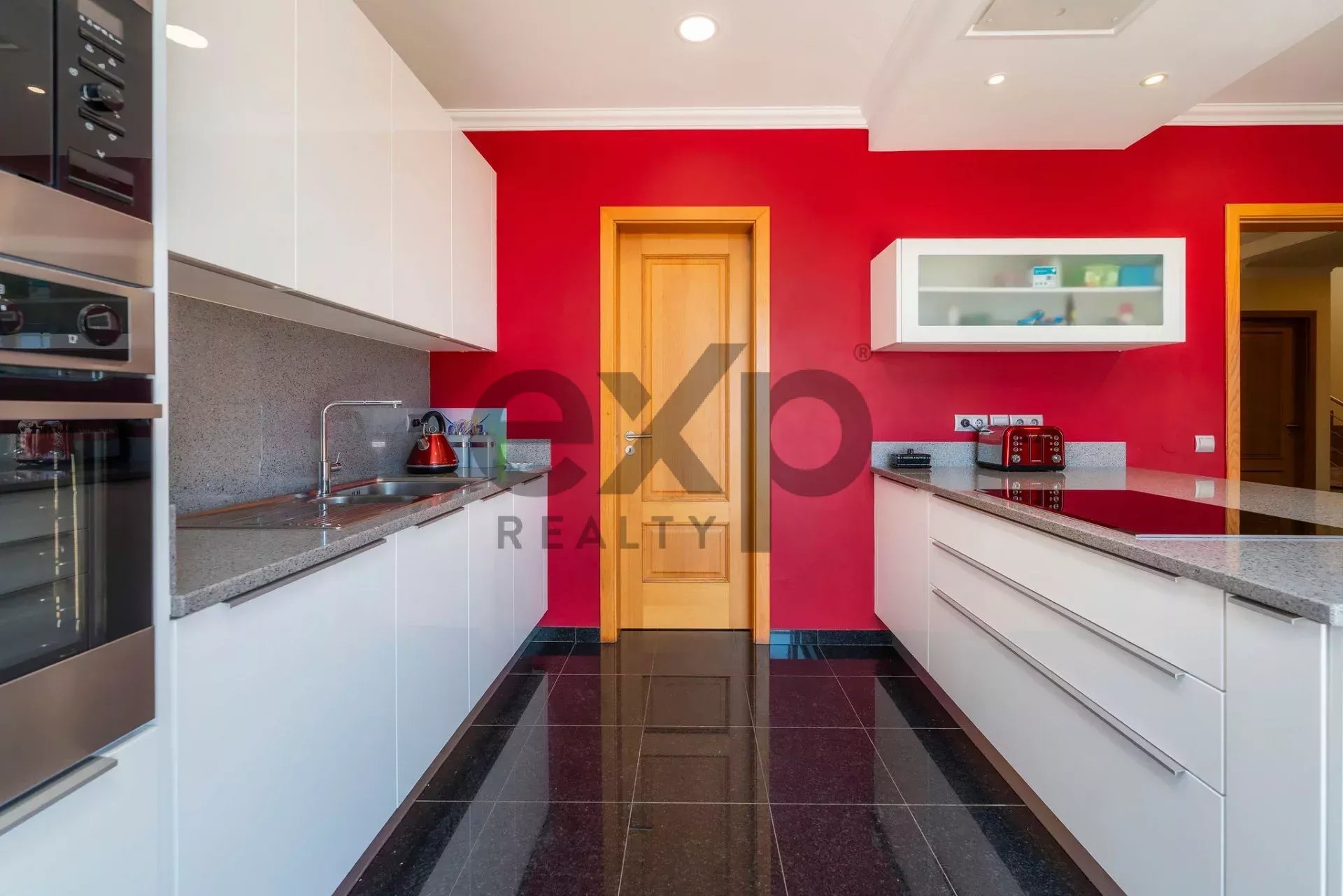 Four bedroom villa with open views and pool in São Bras de Alportel, Algarve
