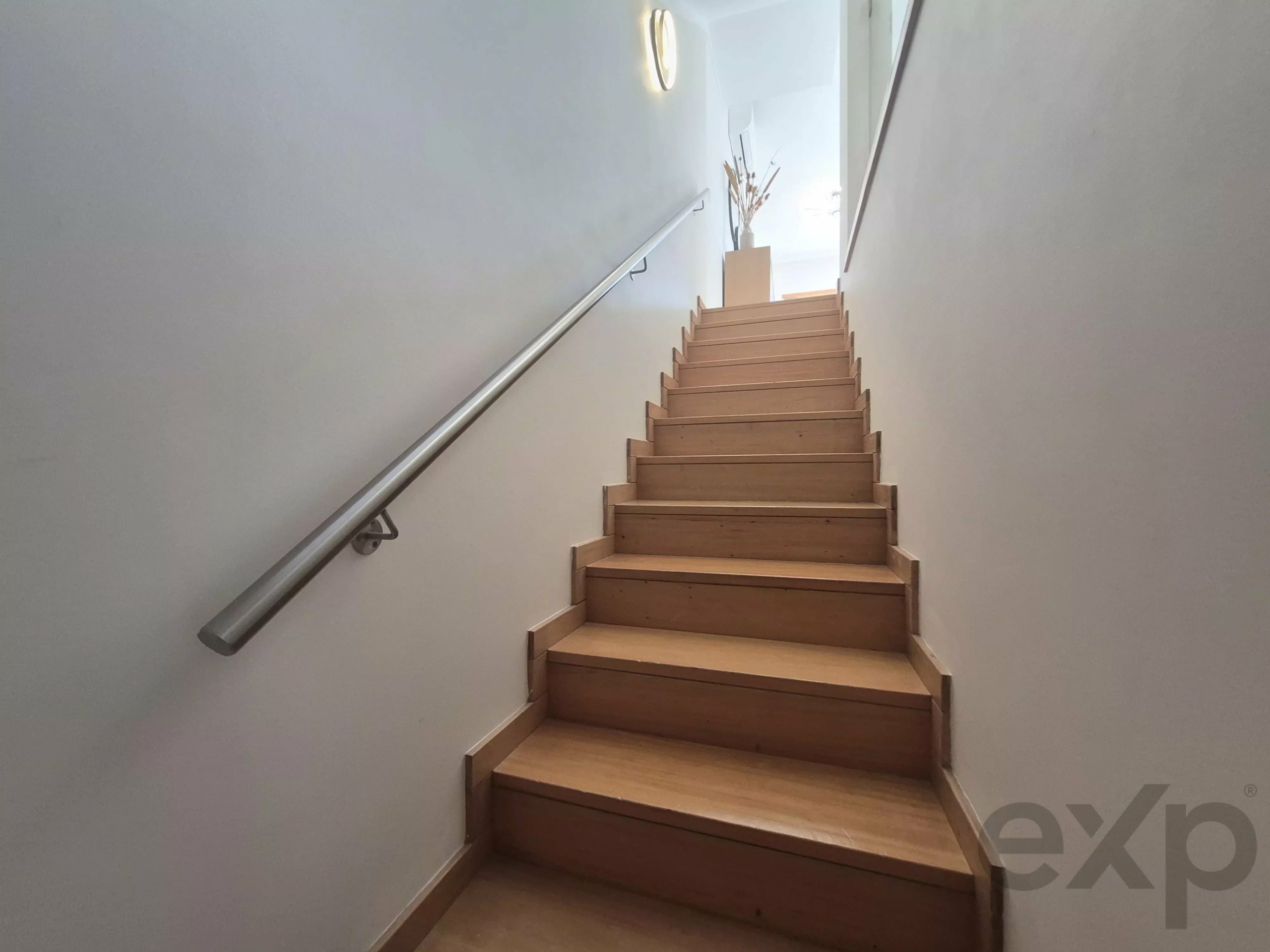 Semi-detached house with independent Apartment & rooftop – Exceptional panoramic view