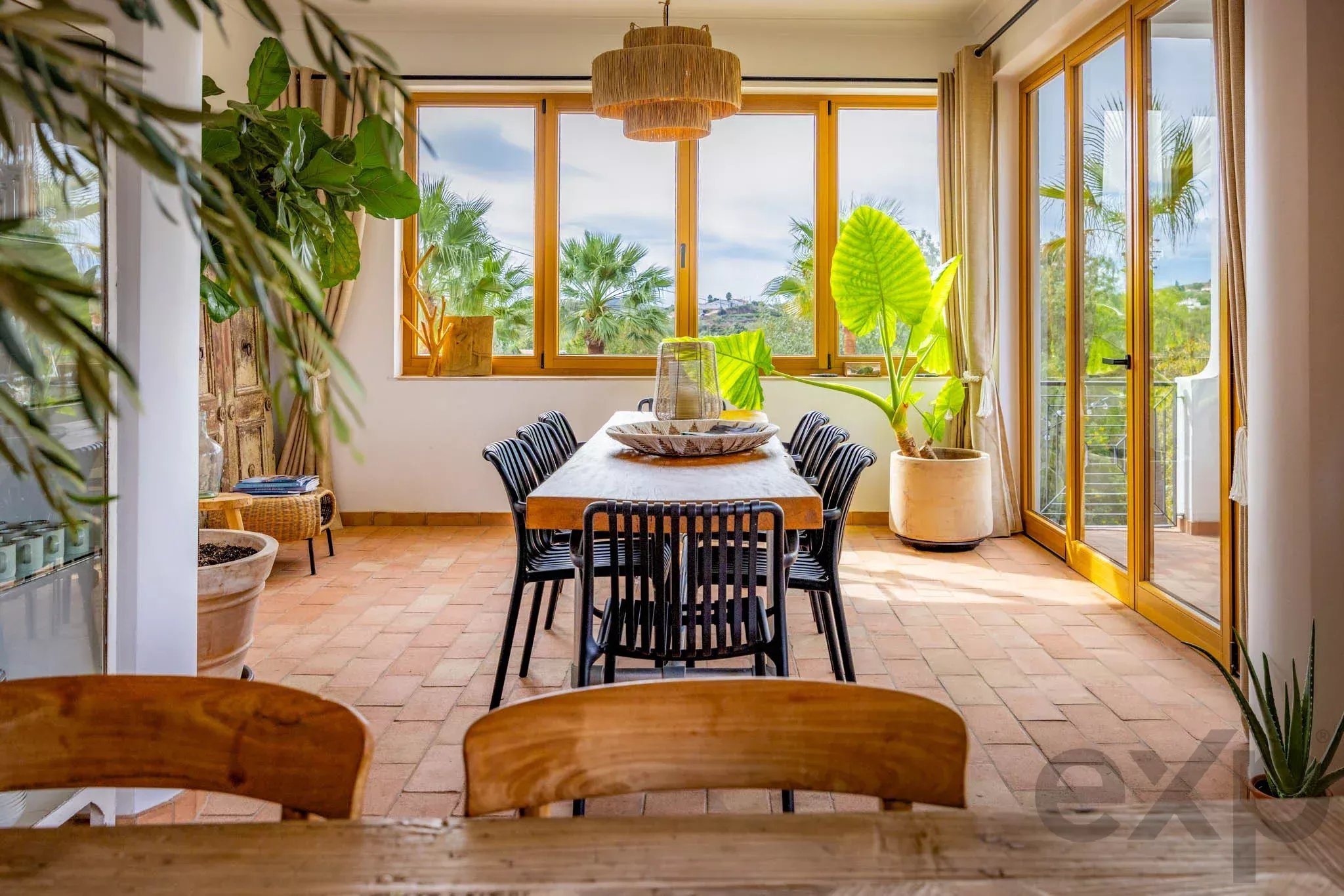 Rare Riverfront Estate with AL Licence: Turnkey 8-Suite Retreat Near Silves