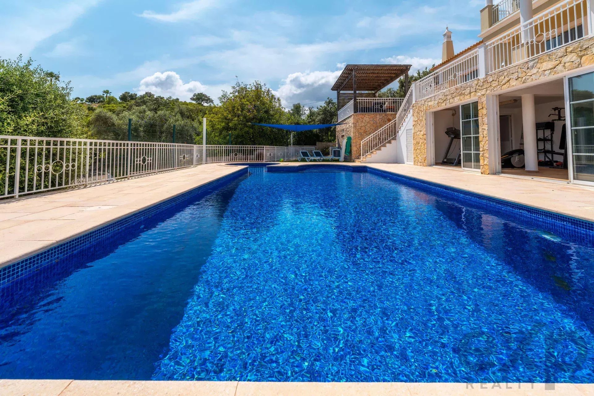 Four bedroom villa with open views and pool in São Bras de Alportel, Algarve