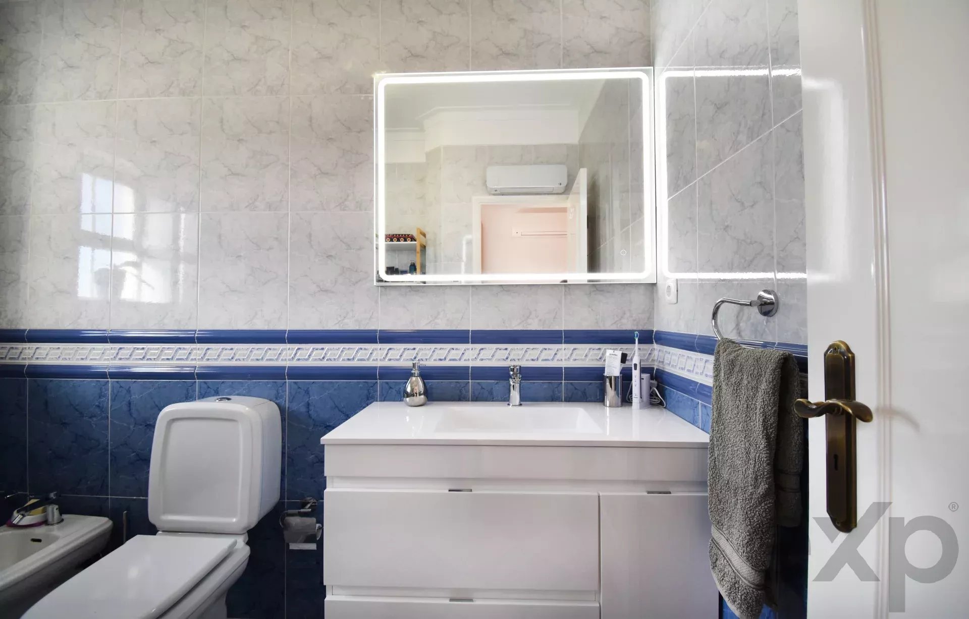 3-bedr. house + 1-bedr. annex, swimming pool and garage,