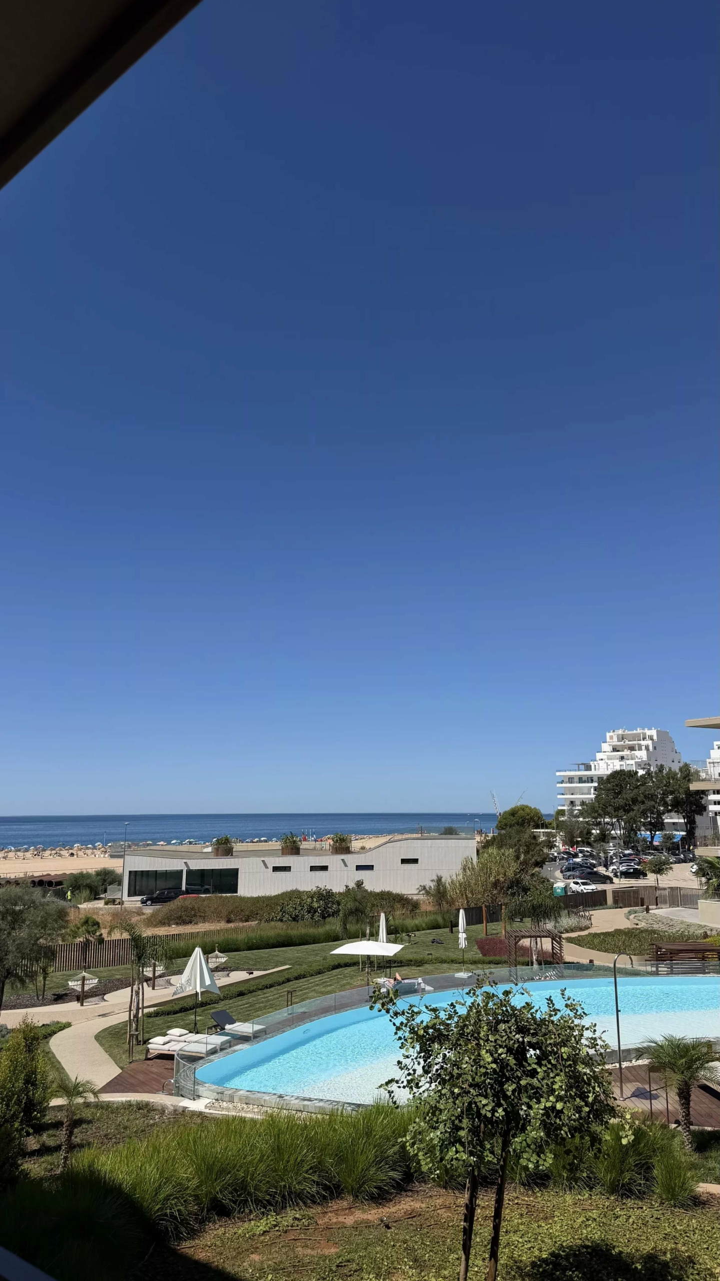 Viver de Luxo Frente ao Mar no Horizon Ocean Gardens: Apartamento T1 Novo em Quarteira