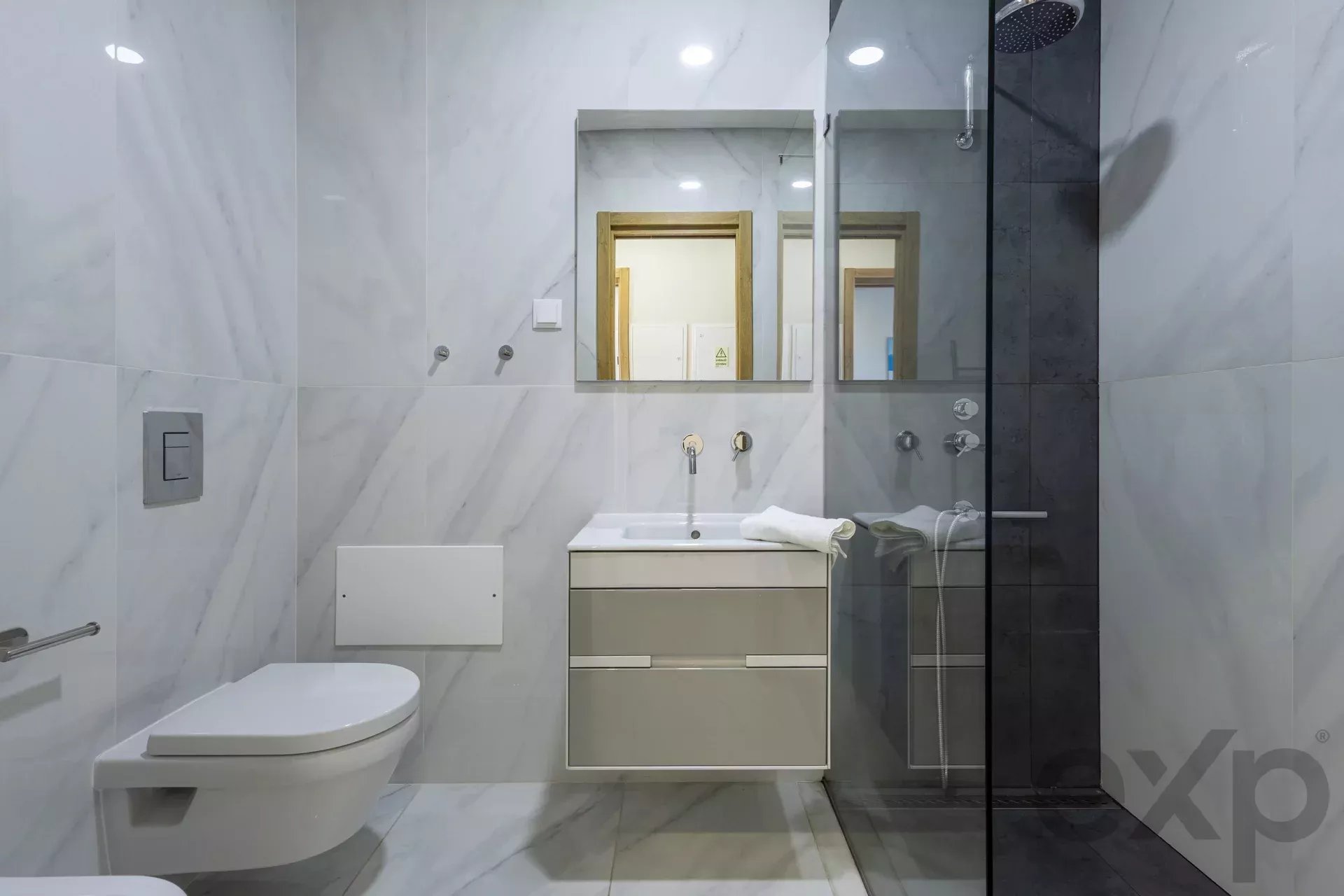 Apartamento T1 de Luxo com Vista Mar em Albufeira