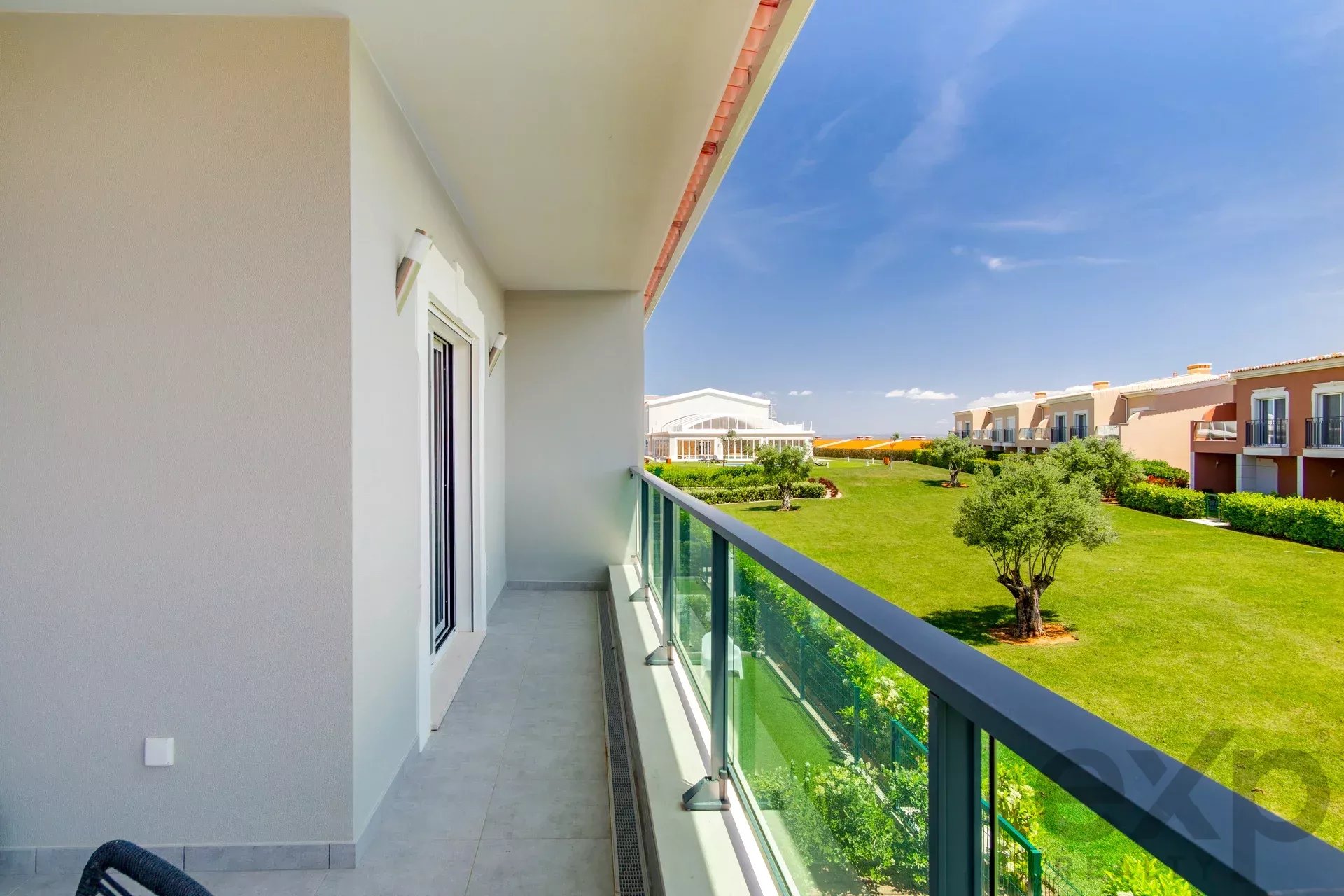 T2 moderno num resort de golfe e spa perto de Lagos