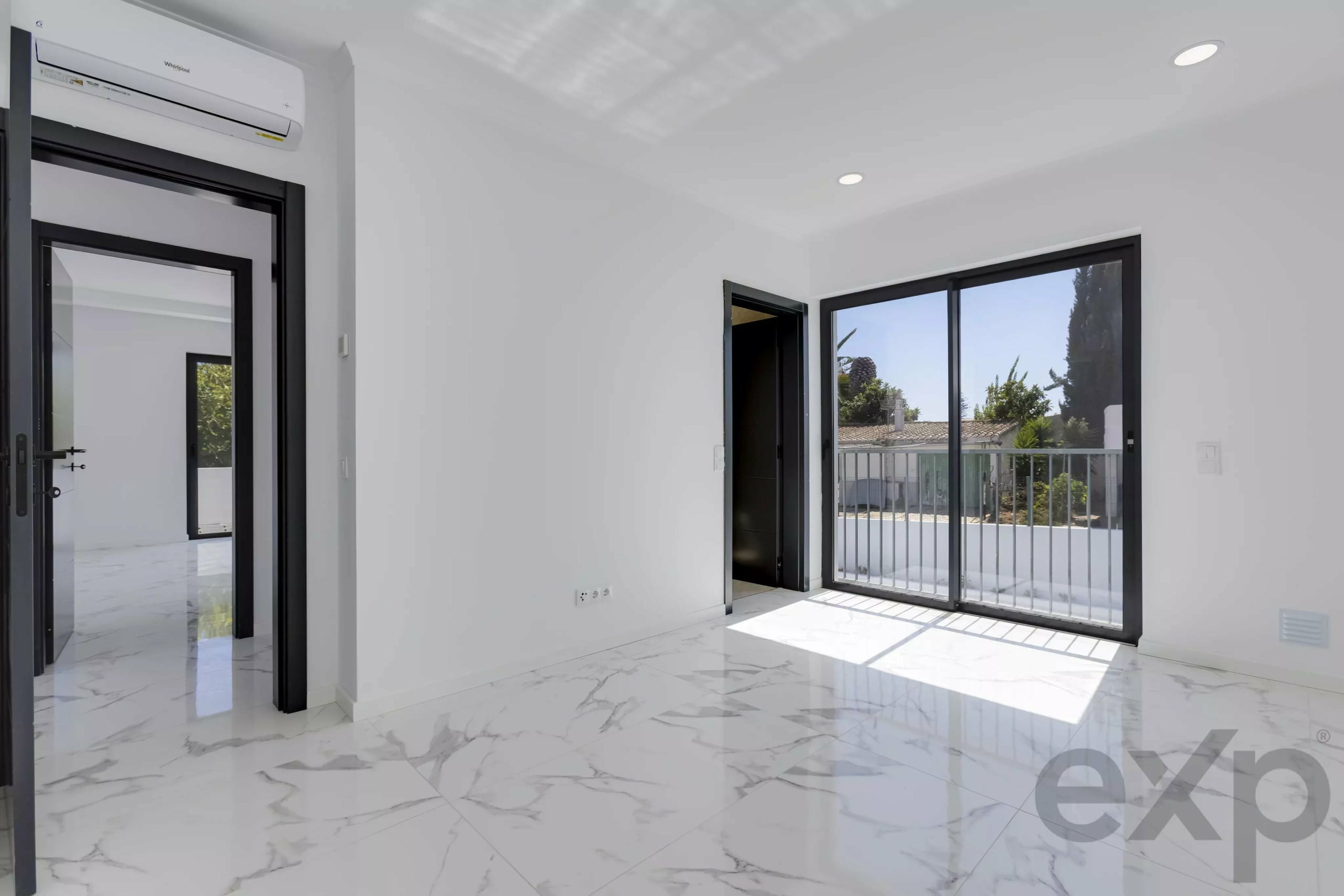 New-Build Villa with Private Pool, Steps from Meia Praia, Lagos