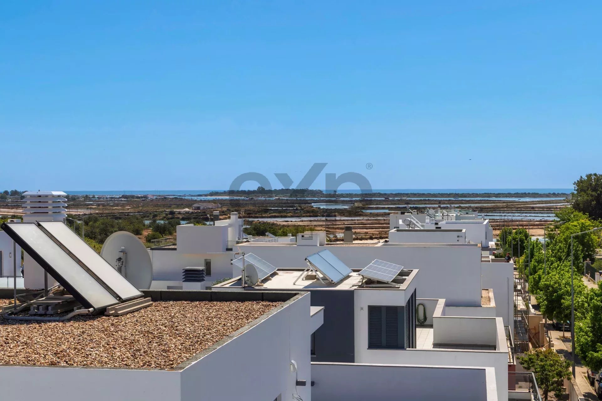 Contemporary Newly Built T6 Villa by Tavira Waterfront