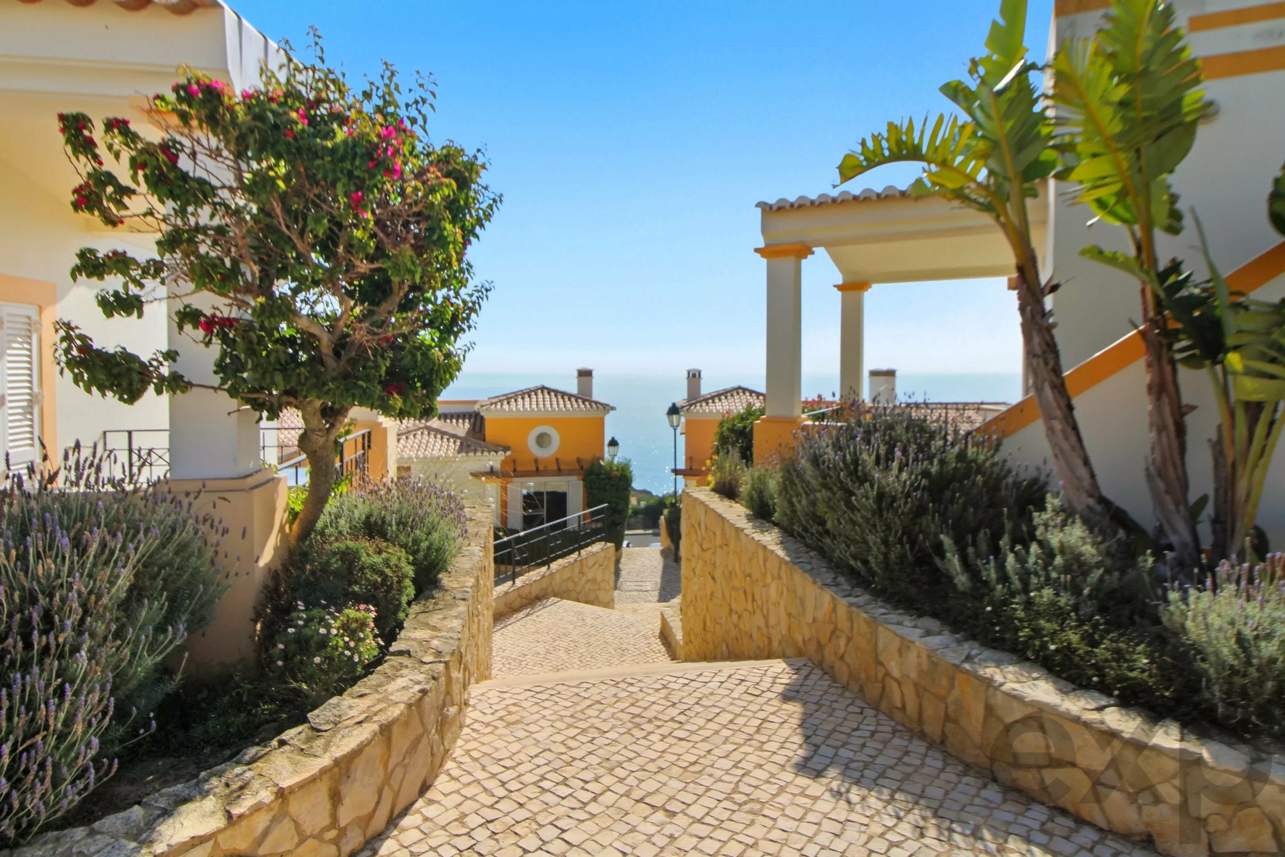 Beautiful 3-townhouse next to the beach with spectacular ocean views.