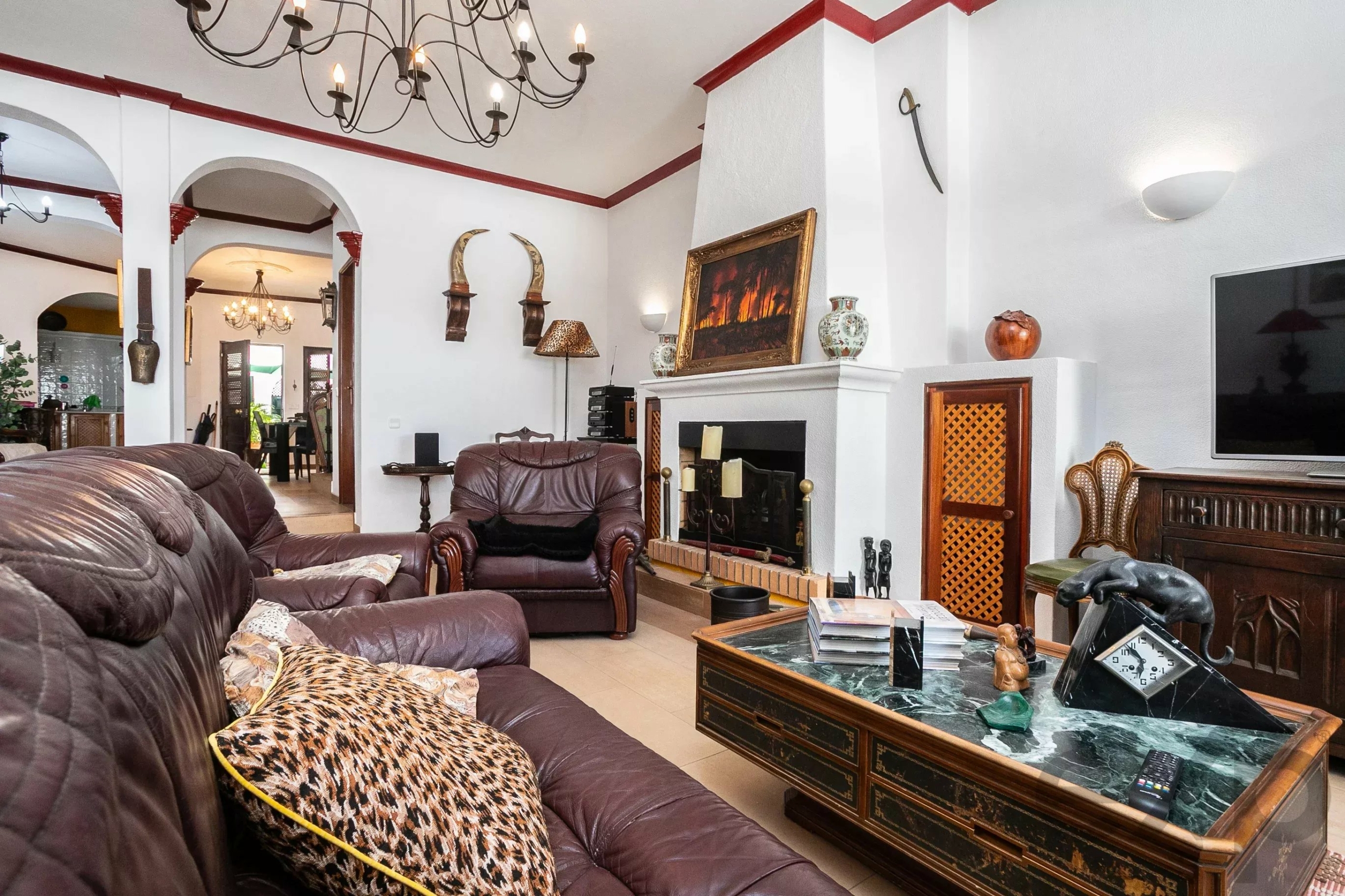 Stunning 4-Bedroom Townhouse in Tavira’s Historic Centre