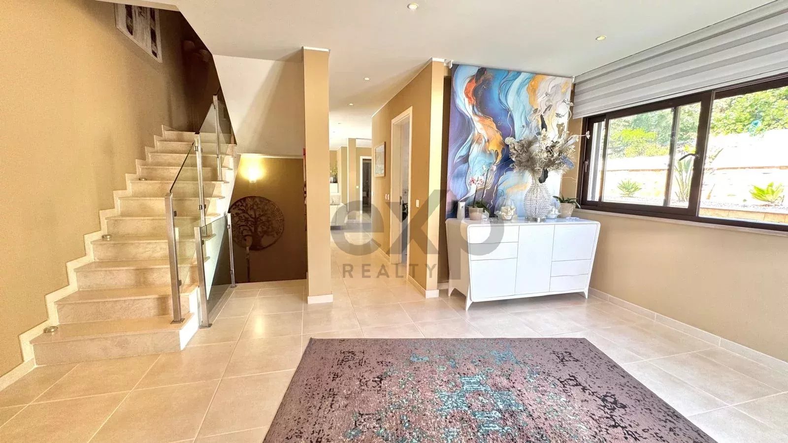 Luxury 4-bedroom villa of 437 m² with swimming pool – Mexilhoeira Grande, Portimão