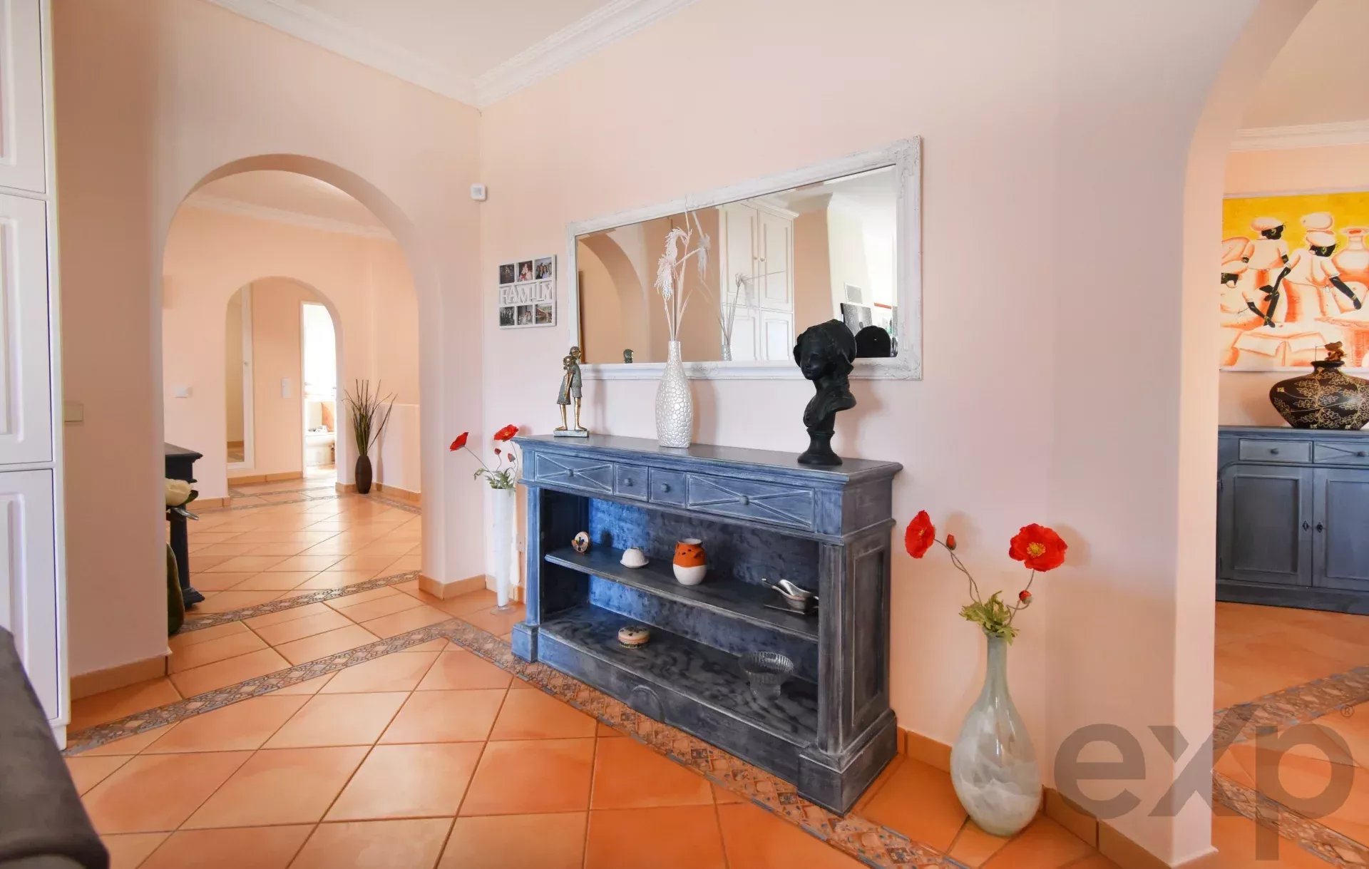 3-bedr. house + 1-bedr. annex, swimming pool and garage,