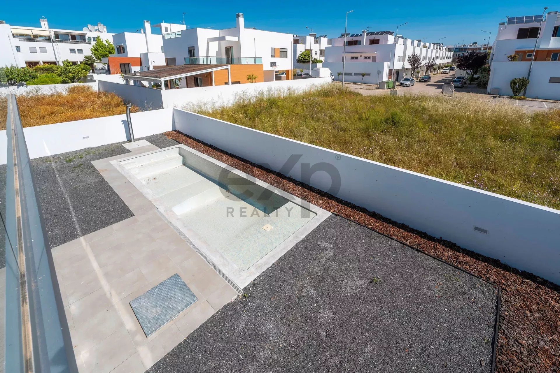 Contemporary Newly Built T6 Villa by Tavira Waterfront