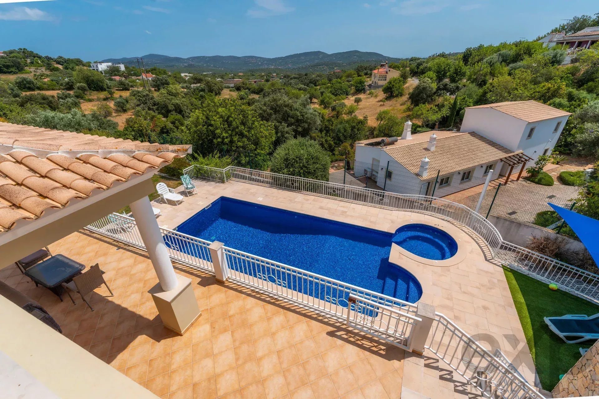 Four bedroom villa with open views and pool in São Bras de Alportel, Algarve