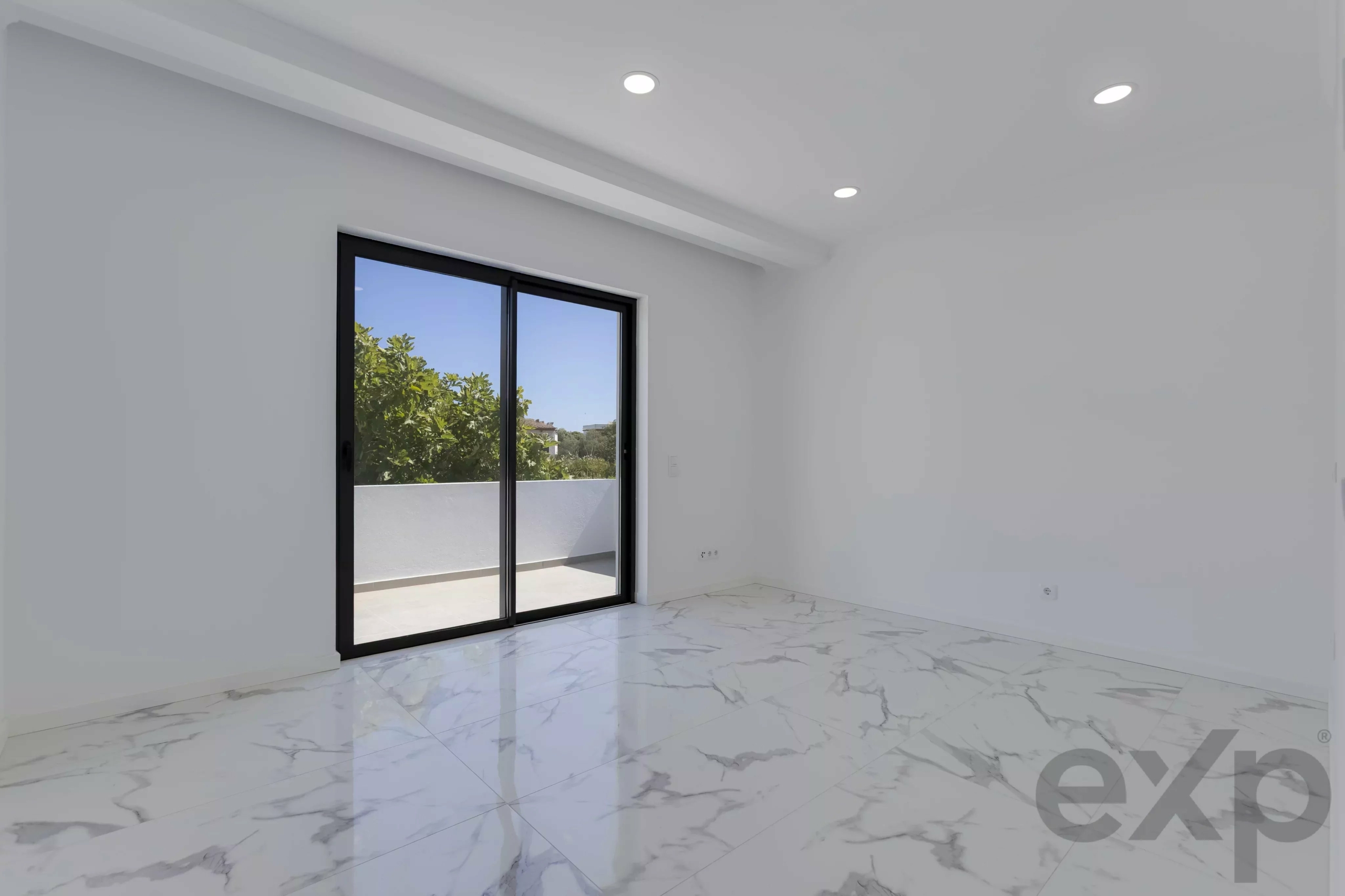 New-Build Villa with Private Pool, Steps from Meia Praia, Lagos