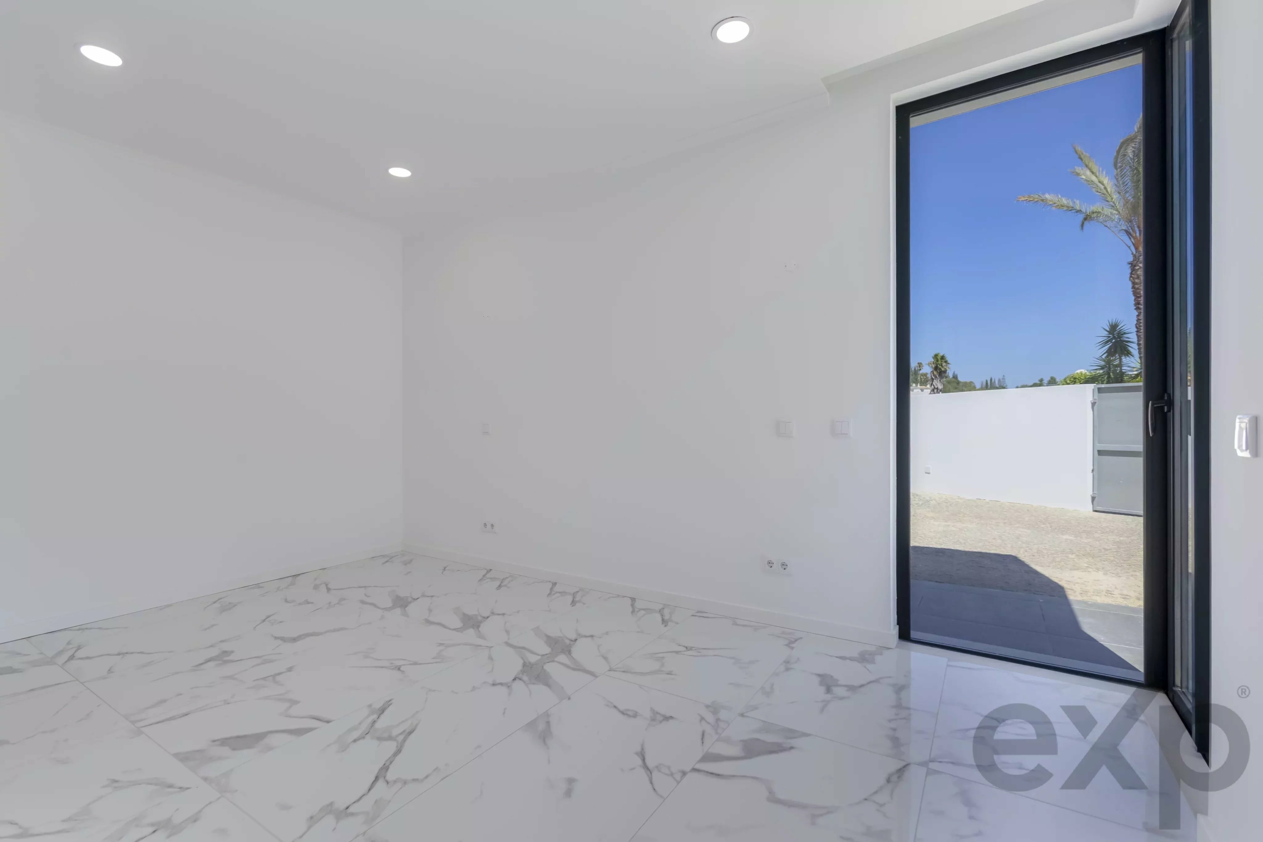 New-Build Villa with Private Pool, Steps from Meia Praia, Lagos