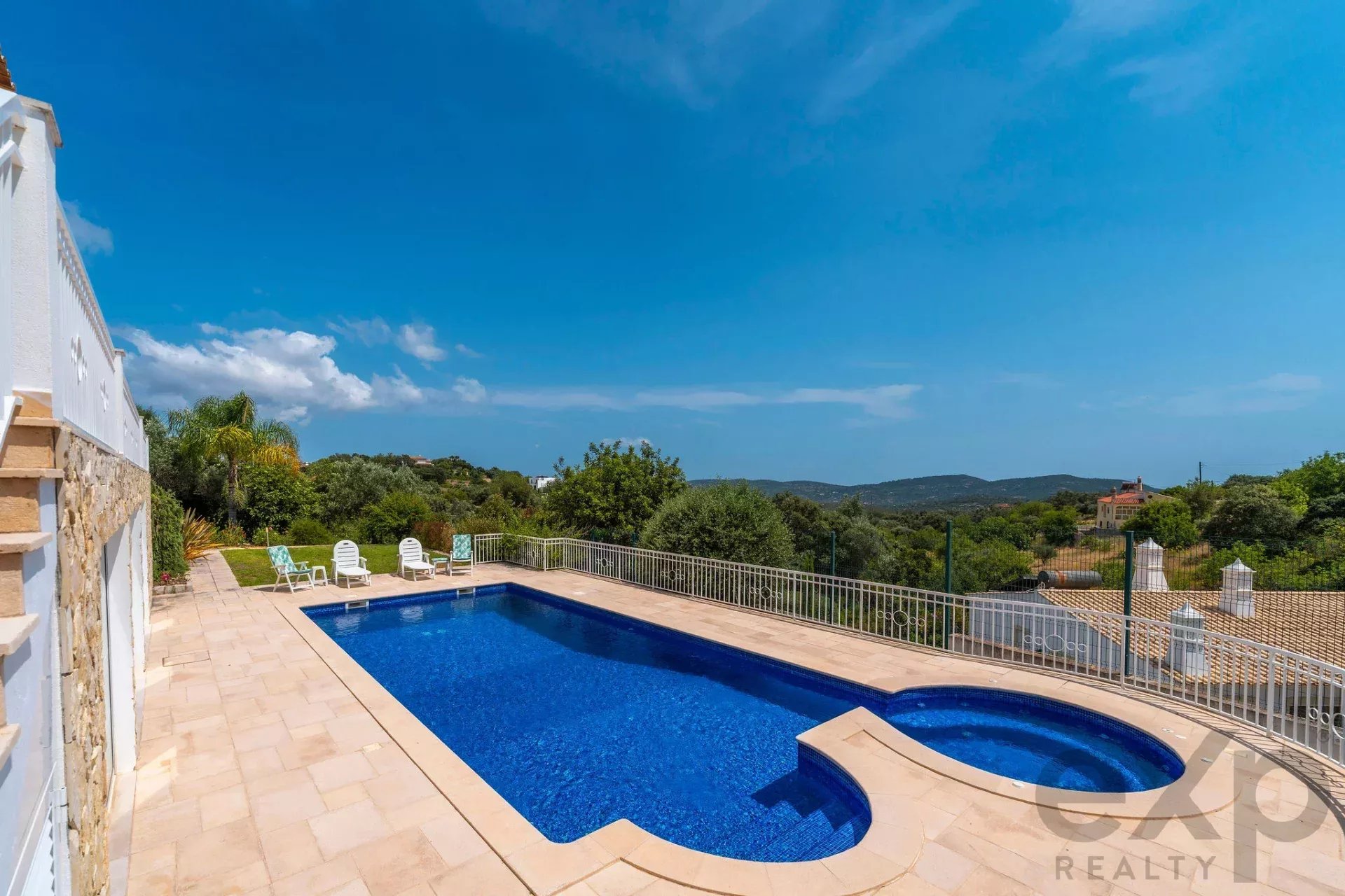 Four bedroom villa with open views and pool in São Bras de Alportel, Algarve