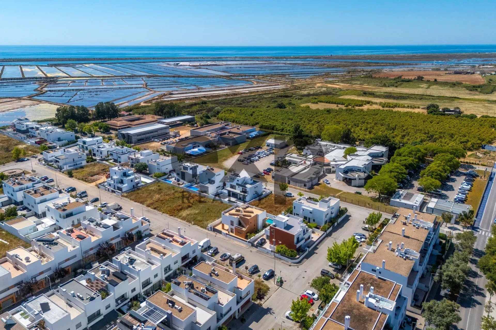 Contemporary Newly Built T6 Villa by Tavira Waterfront