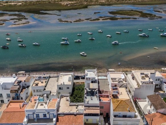 Moradia com projeto aprovado, primeira linha sobre a Ria Formosa, Cabanas de Tavira
