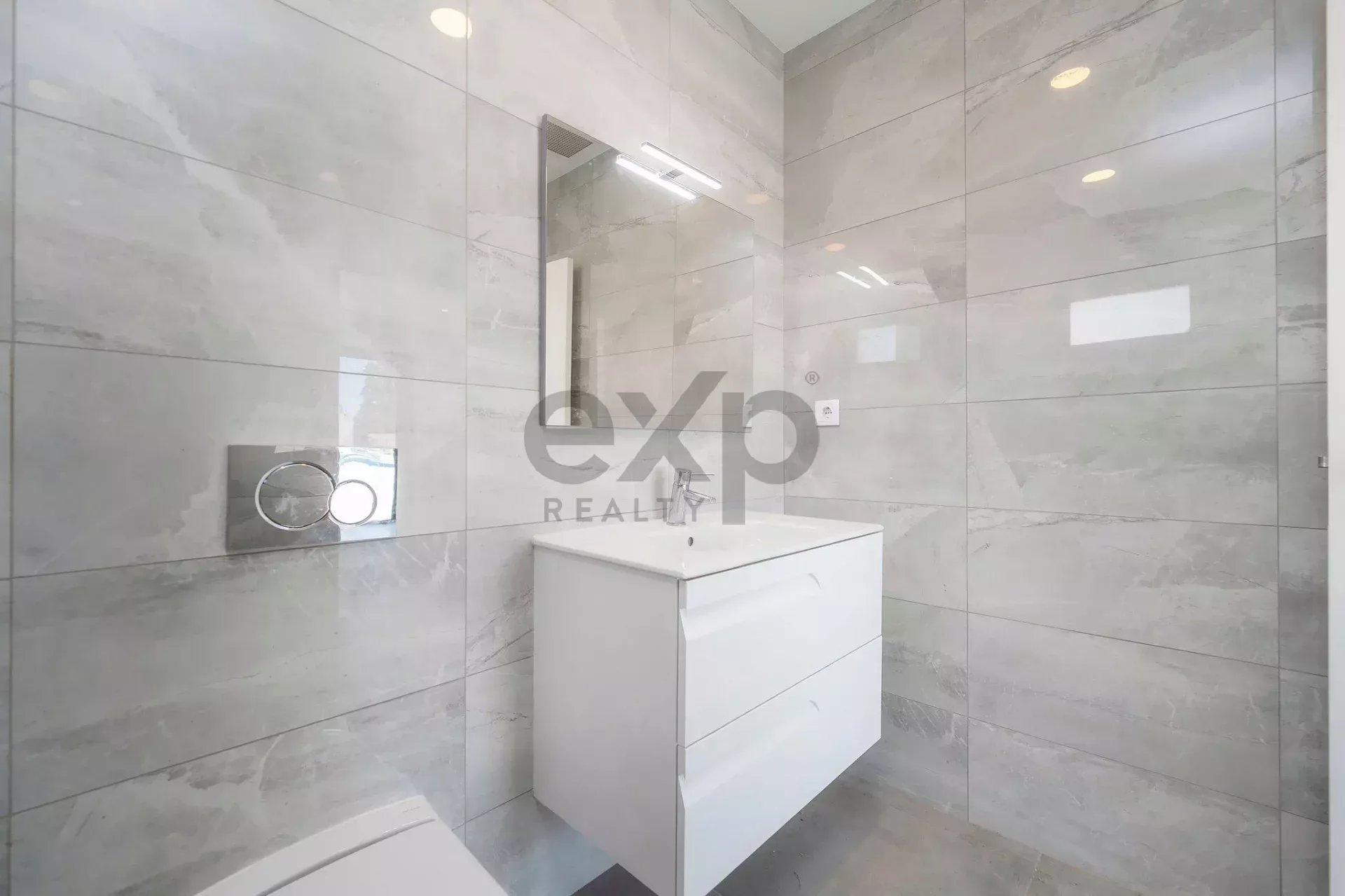 Contemporary Newly Built T6 Villa by Tavira Waterfront
